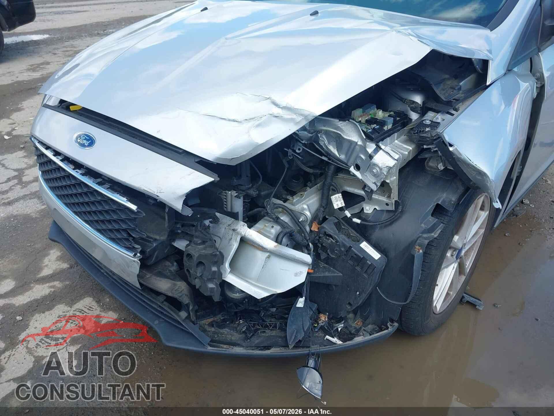 FORD FOCUS 2017 - 1FADP3F22HL321738