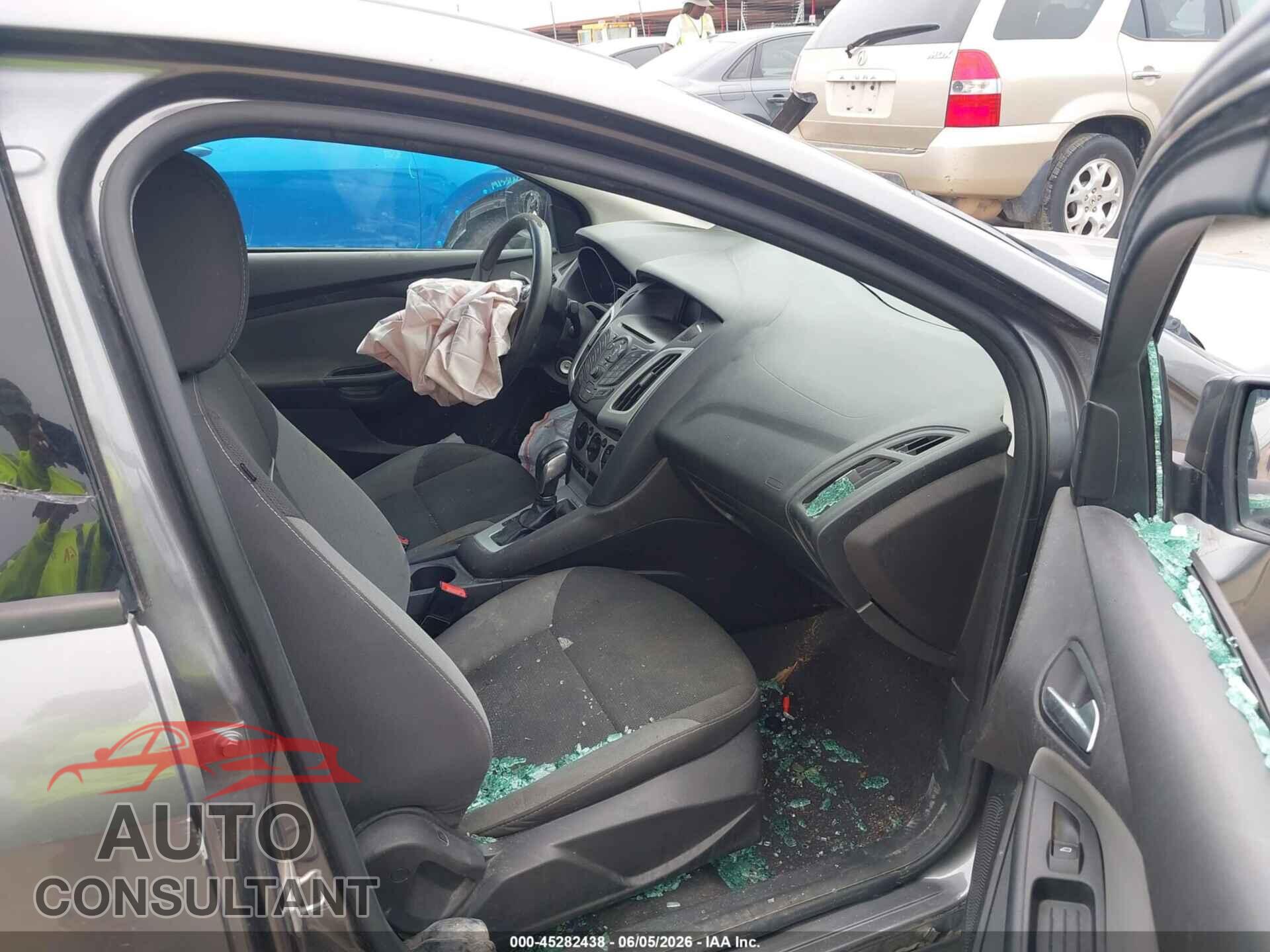 FORD FOCUS 2014 - 1FADP3F21EL130114