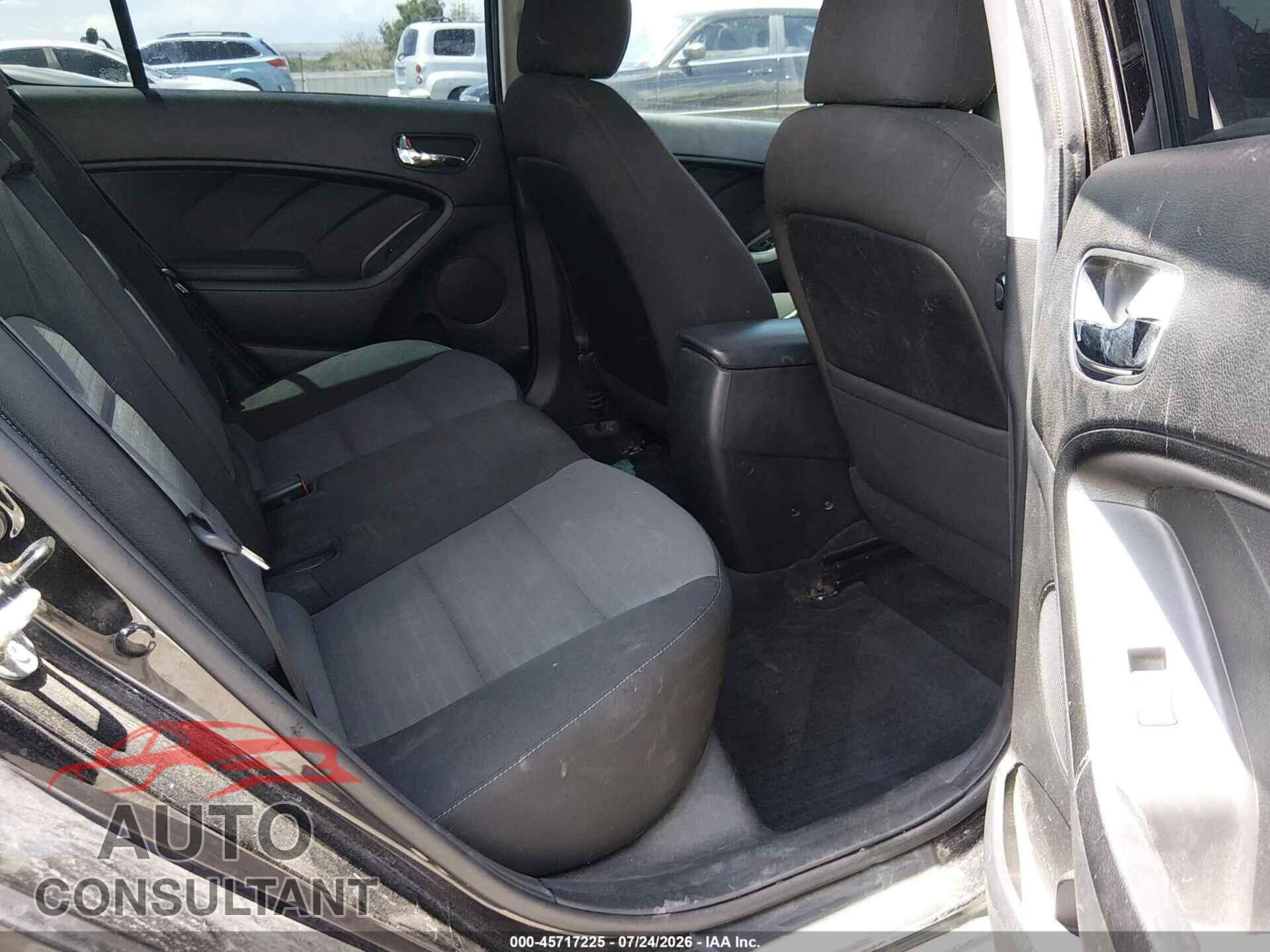 KIA FORTE 2017 - 3KPFL4A76HE044785