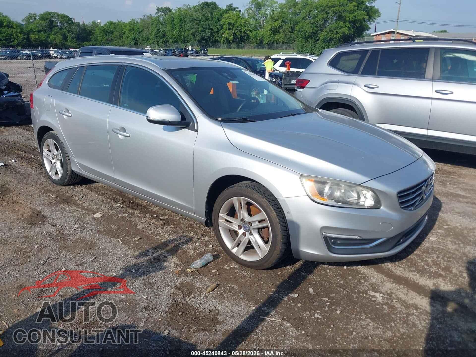 VOLVO V60 2015 - YV140MEK9F1261742