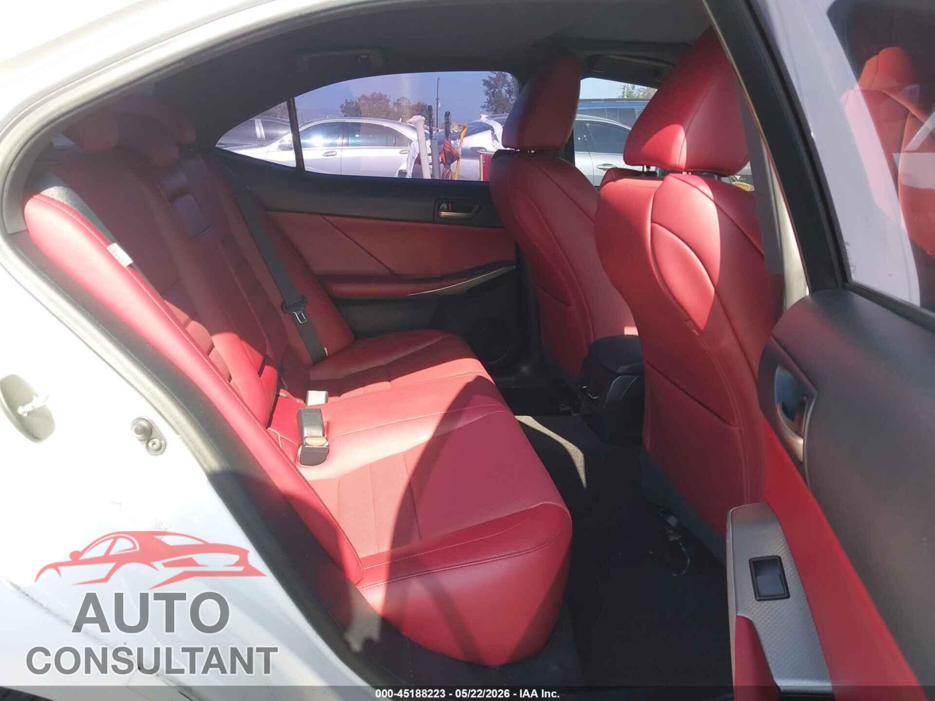LEXUS IS 200T 2017 - JTHBA1D24H5048413