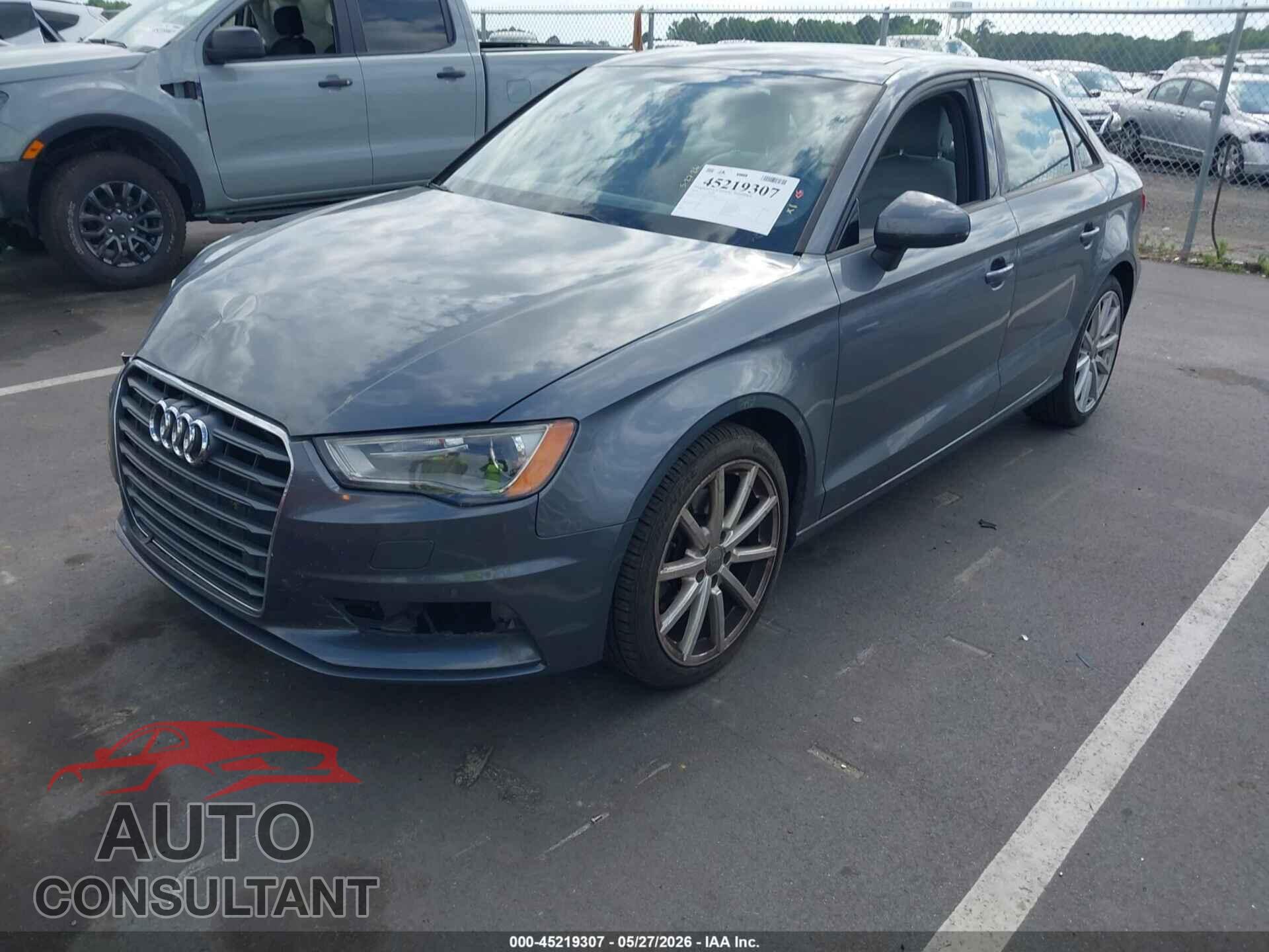 AUDI A3 2016 - WAUA7GFF3G1027649