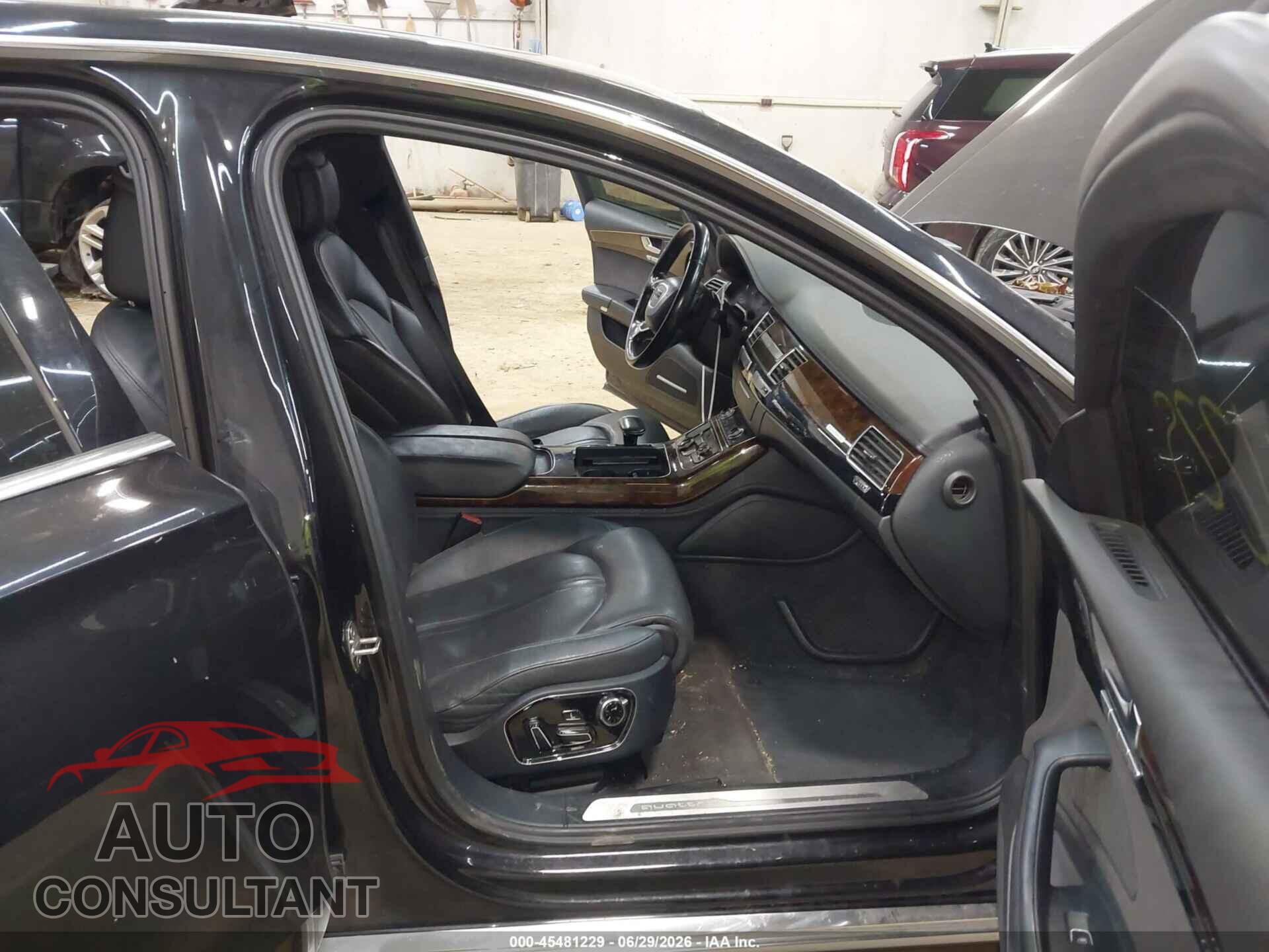 AUDI A8 L 2015 - WAU3GAFD5FN040897