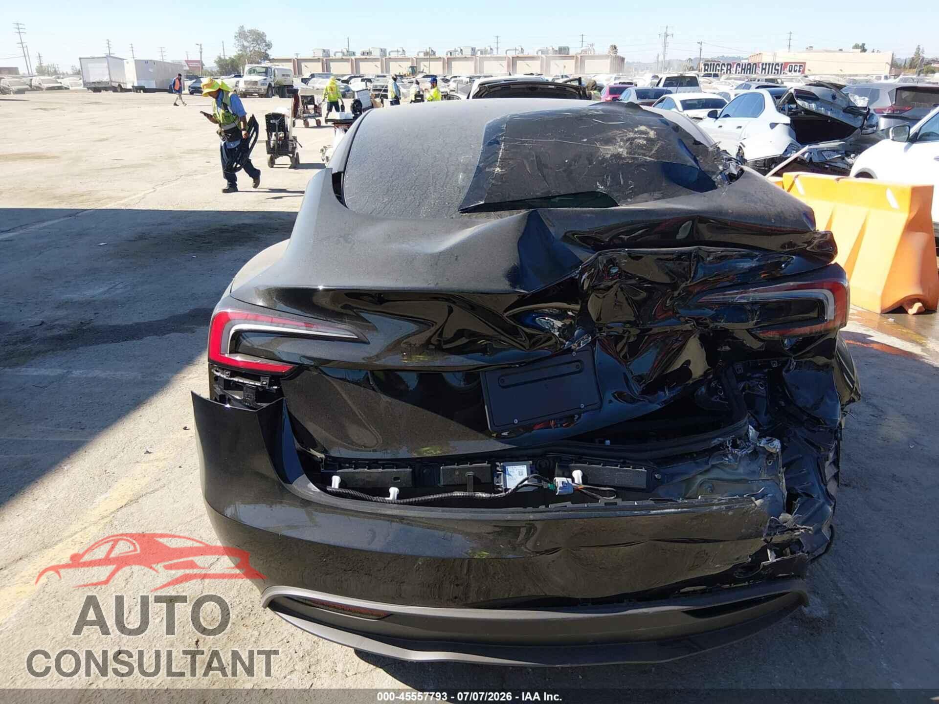 TESLA MODEL 3 2026 - 5YJ3E1EA3TF163009
