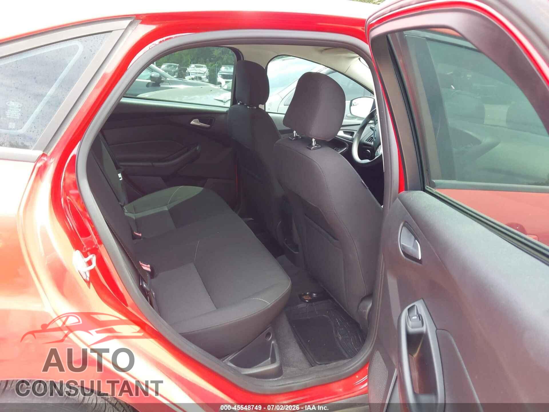 FORD FOCUS 2015 - 1FADP3F20FL242808