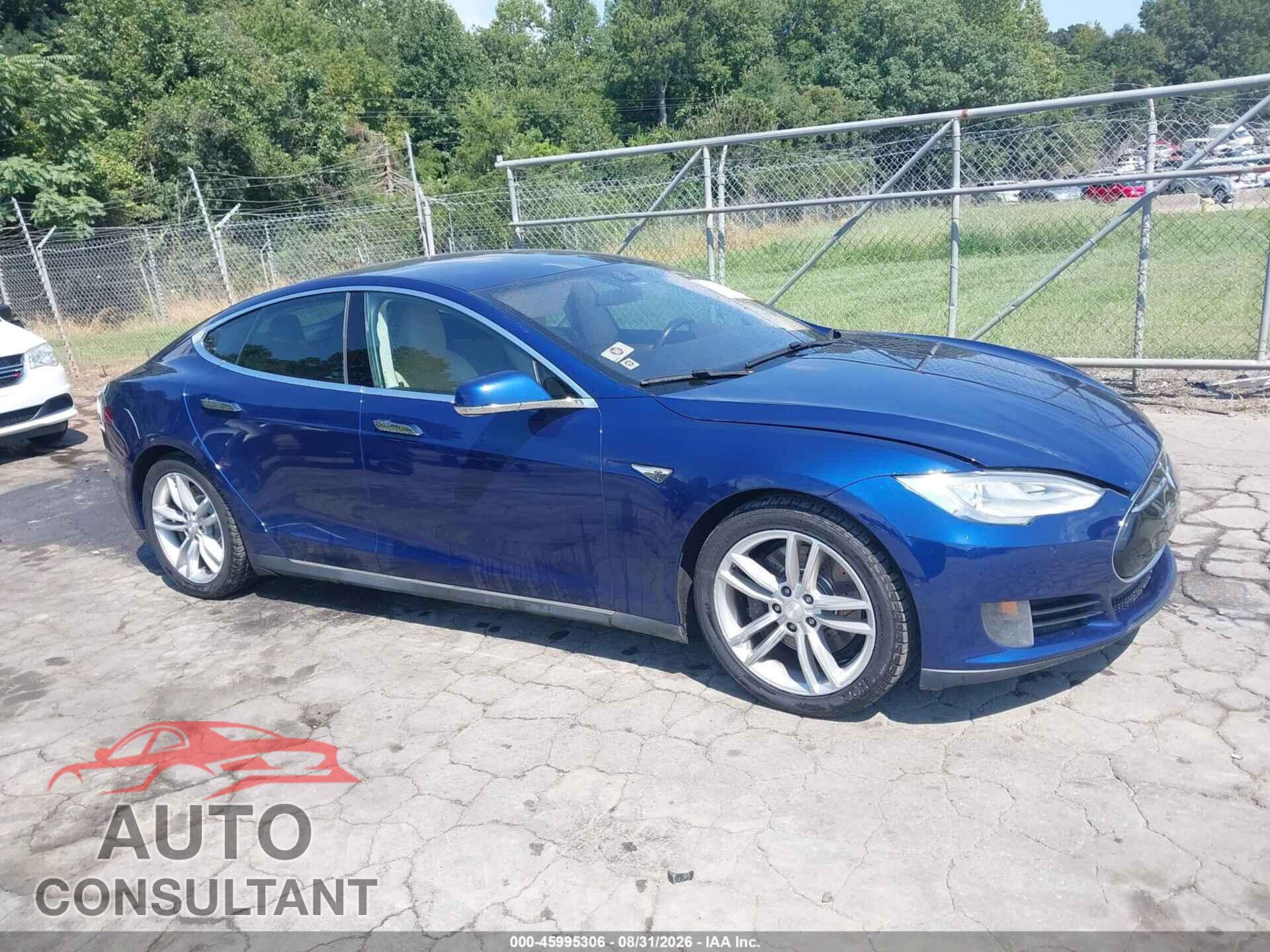 TESLA MODEL S 2015 - 5YJSA1S27FF088209
