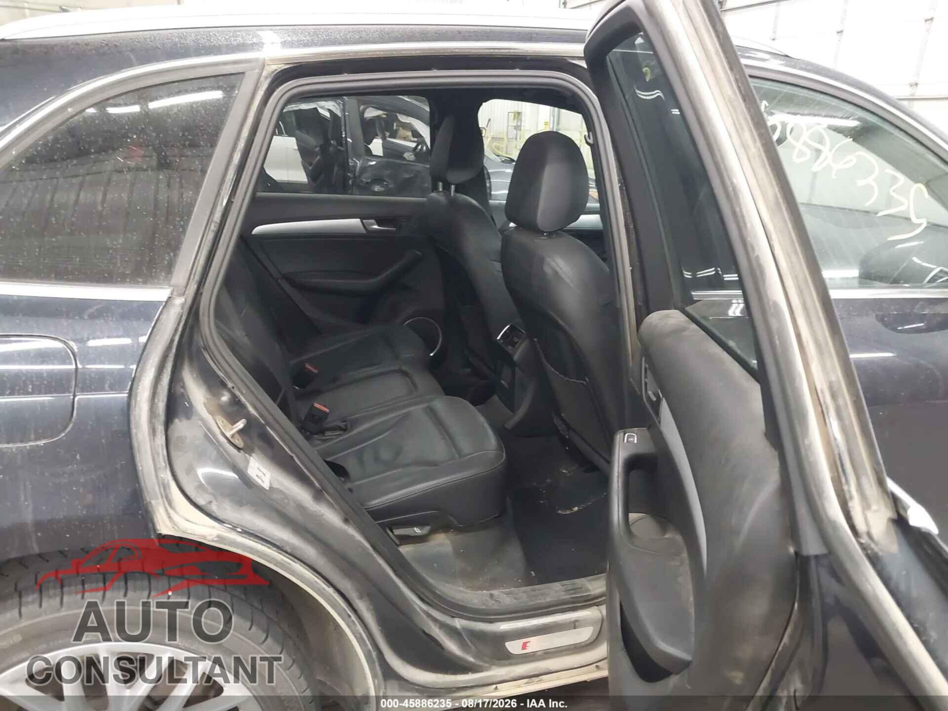 AUDI Q5 2017 - WA1M2AFP7HA044308