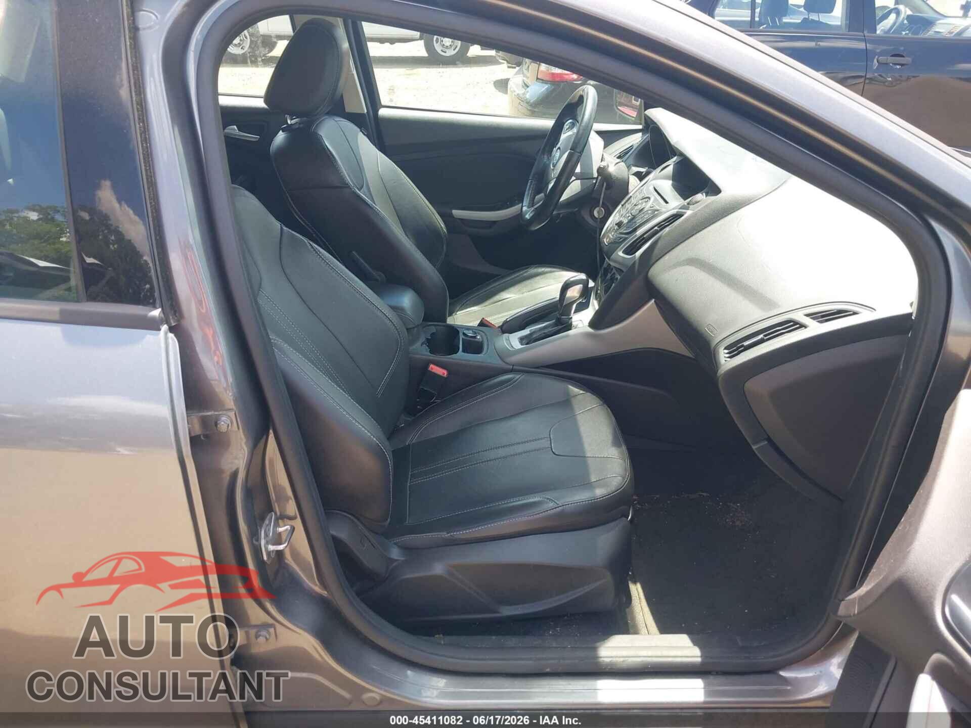 FORD FOCUS 2013 - 1FADP3K23DL352061