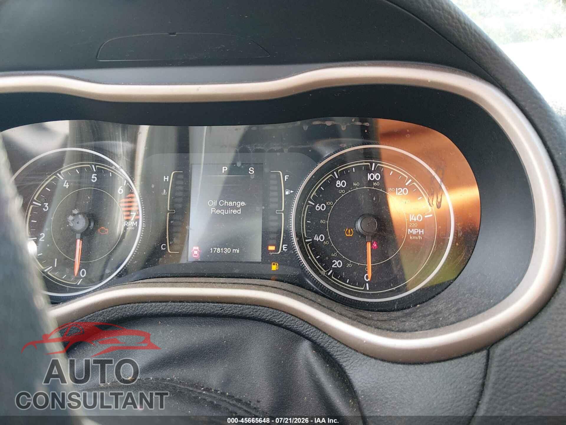 JEEP CHEROKEE 2018 - 1C4PJLCB6JD607847