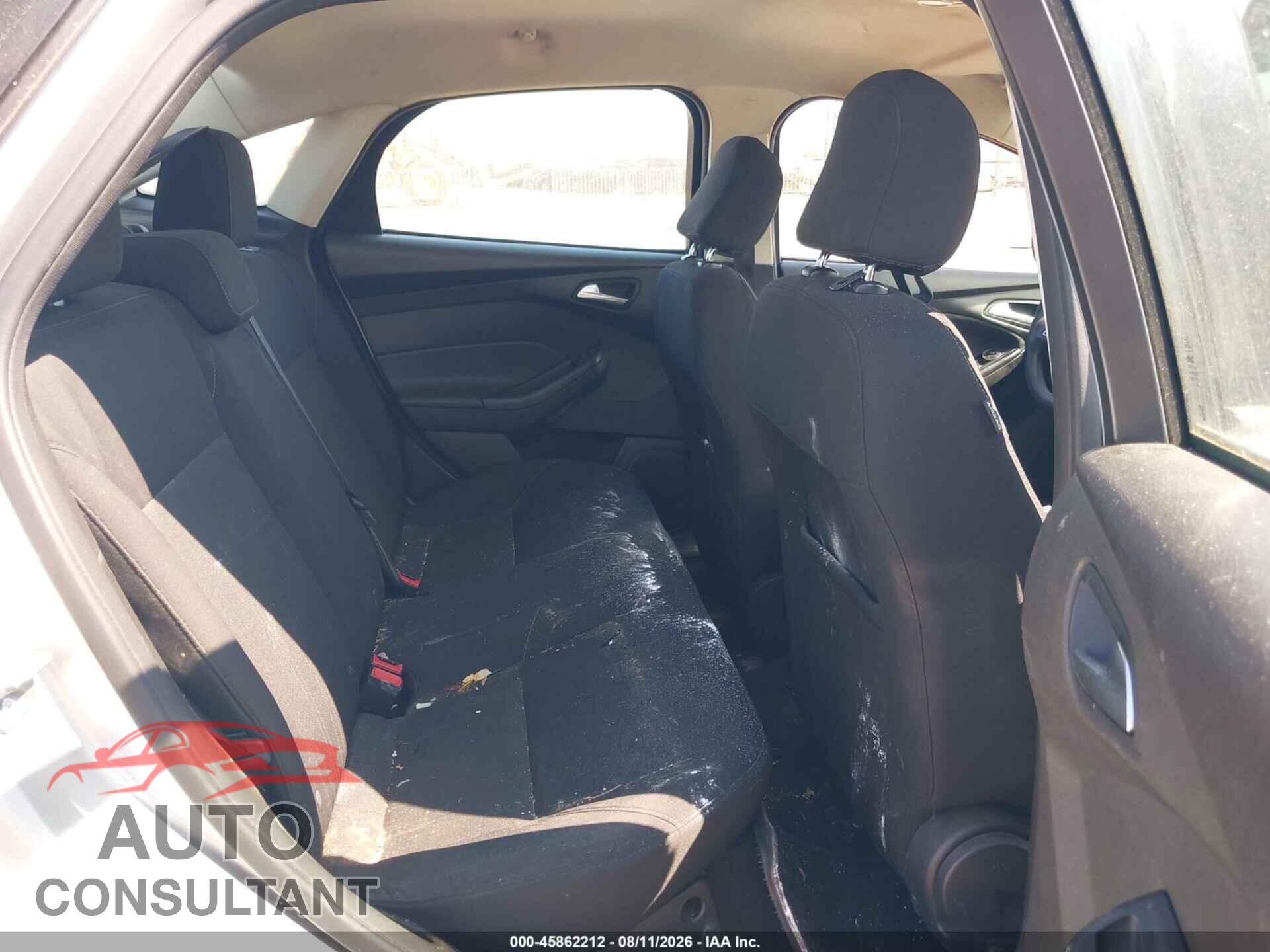 FORD FOCUS 2016 - 1FADP3F23GL352351