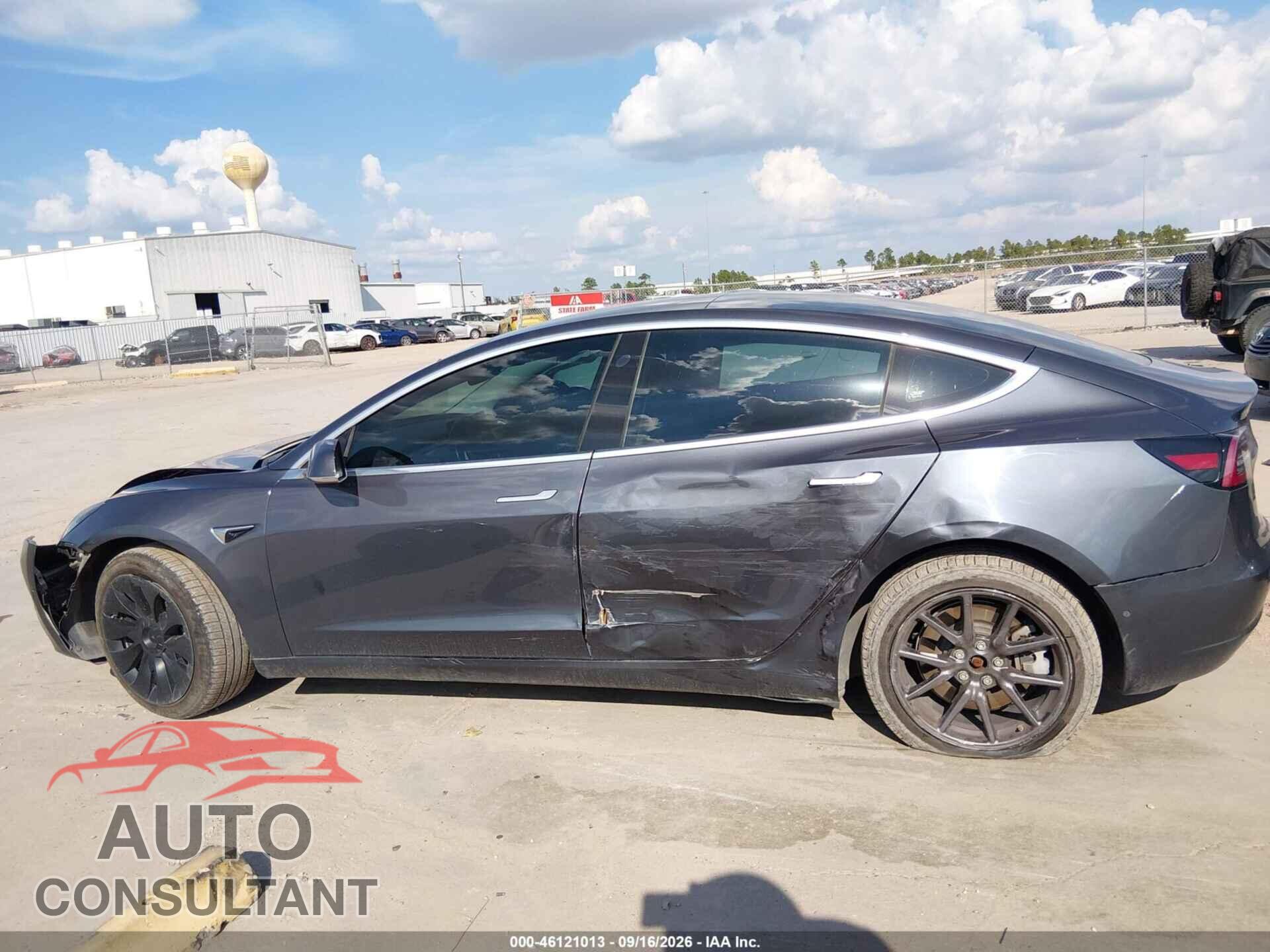 TESLA MODEL 3 2018 - 5YJ3E1EA5JF153661