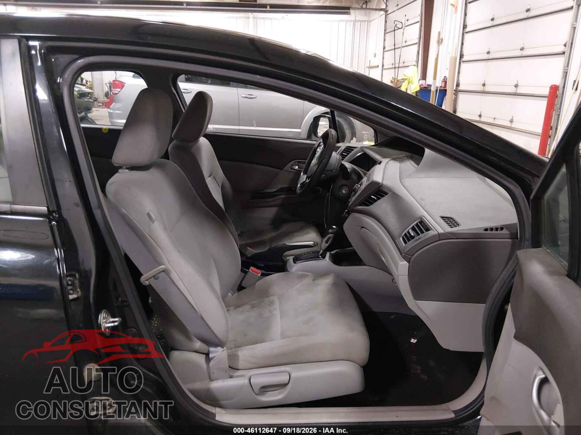 HONDA CIVIC 2012 - 19XFB2F58CE082753