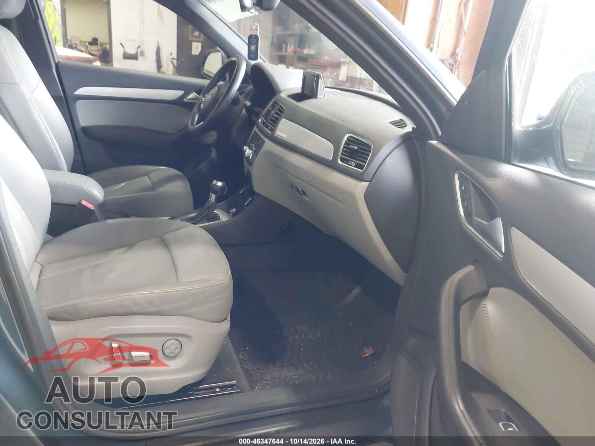 AUDI Q3 2017 - WA1ECCFS1HR007709