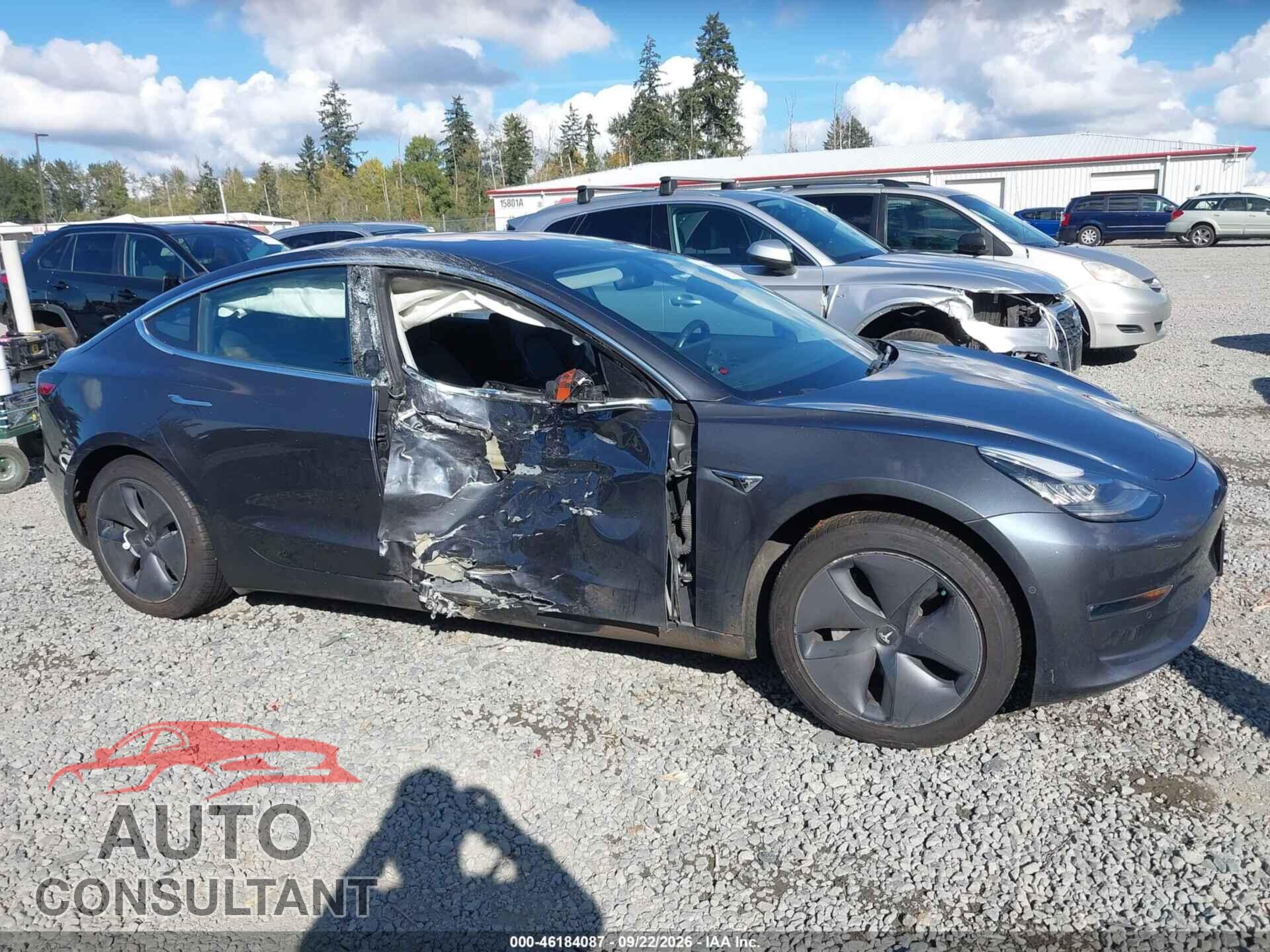 TESLA MODEL 3 2018 - 5YJ3E1EA5JF002870