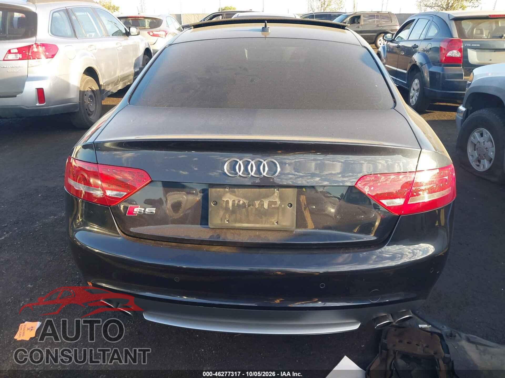 AUDI S5 2012 - WAUVVAFR8CA011102