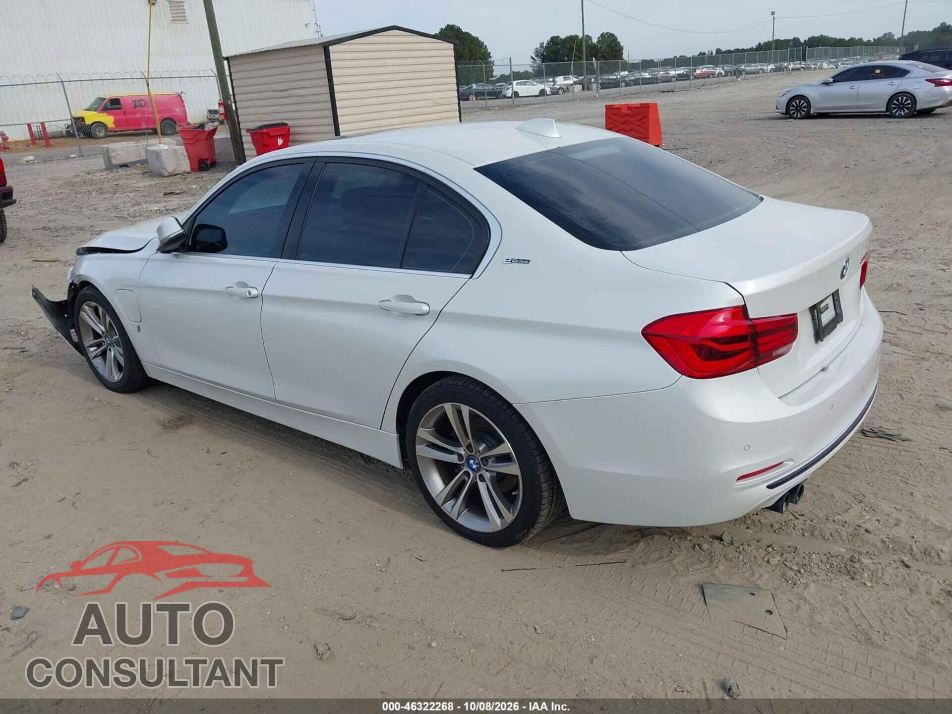 BMW 330E 2018 - WBA8E1C54JA178567