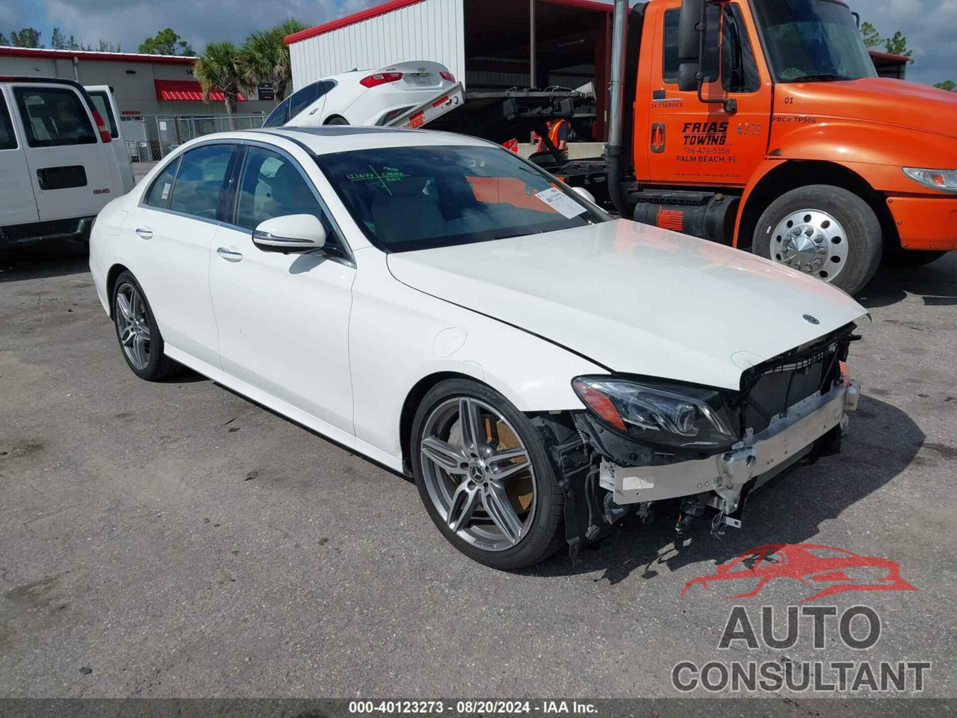 MERCEDES-BENZ E 300 2019 - WDDZF4JB4KA582233