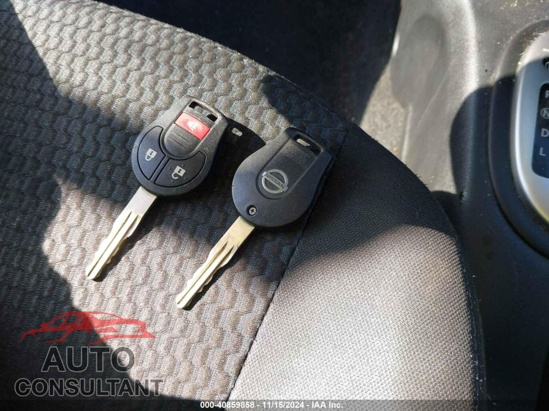 NISSAN VERSA NOTE 2015 - 3N1CE2CPXFL367621