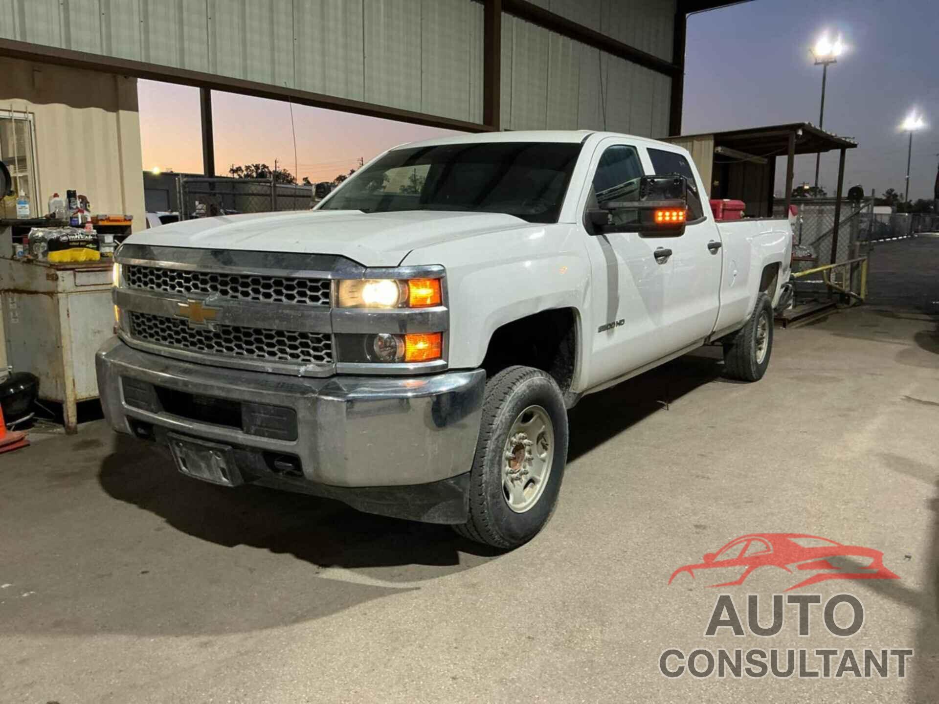 CHEVROLET SILVERADO 2019 - 1GC1CREG8KF178115