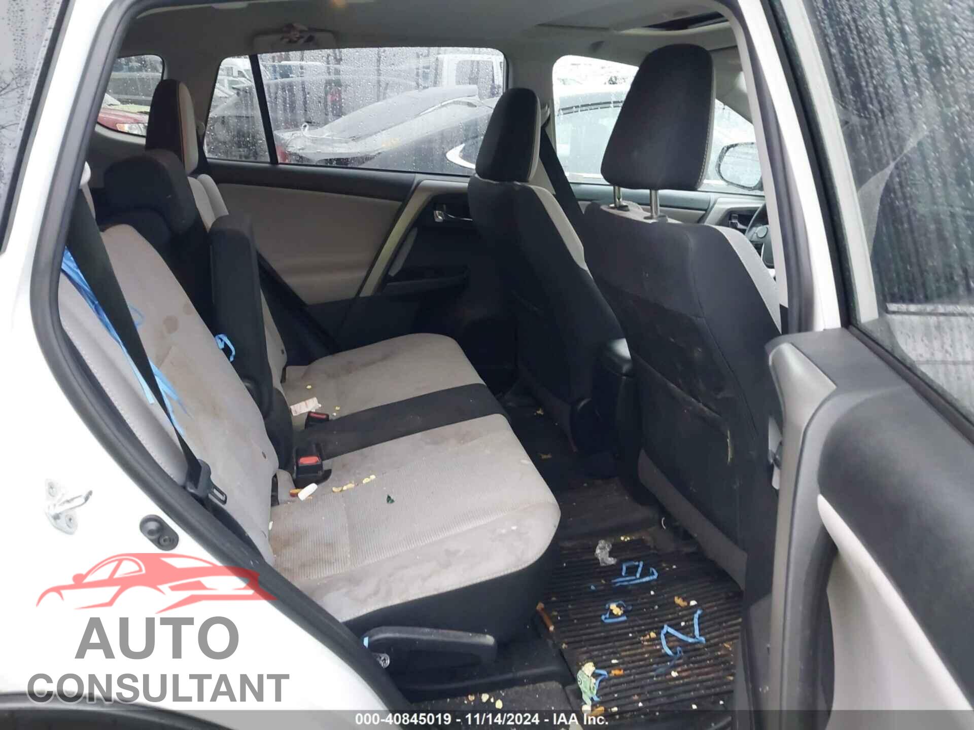 TOYOTA RAV4 2018 - 2T3RFREV9JW838457