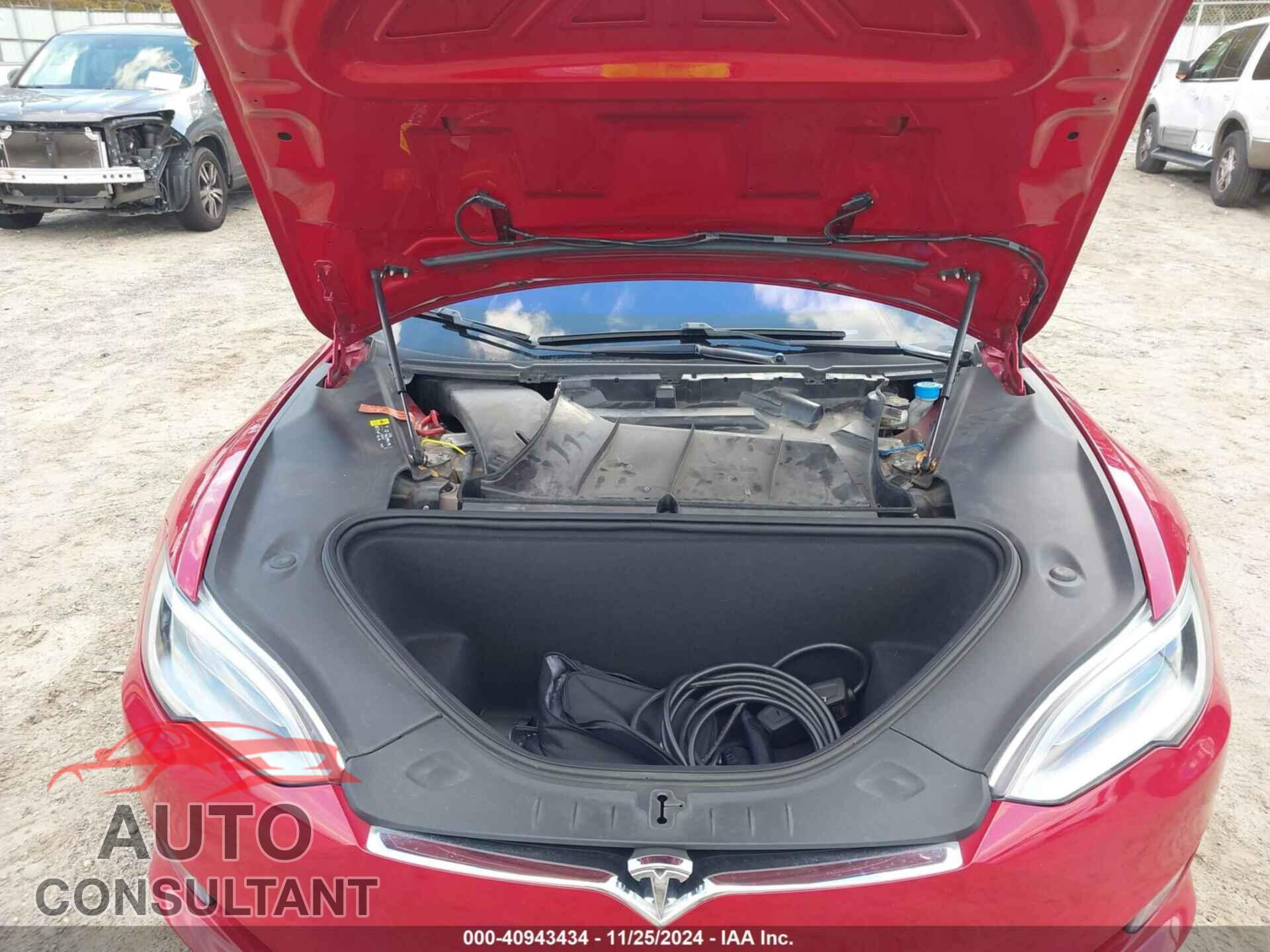TESLA MODEL S 2017 - 5YJSA1E23HF224575