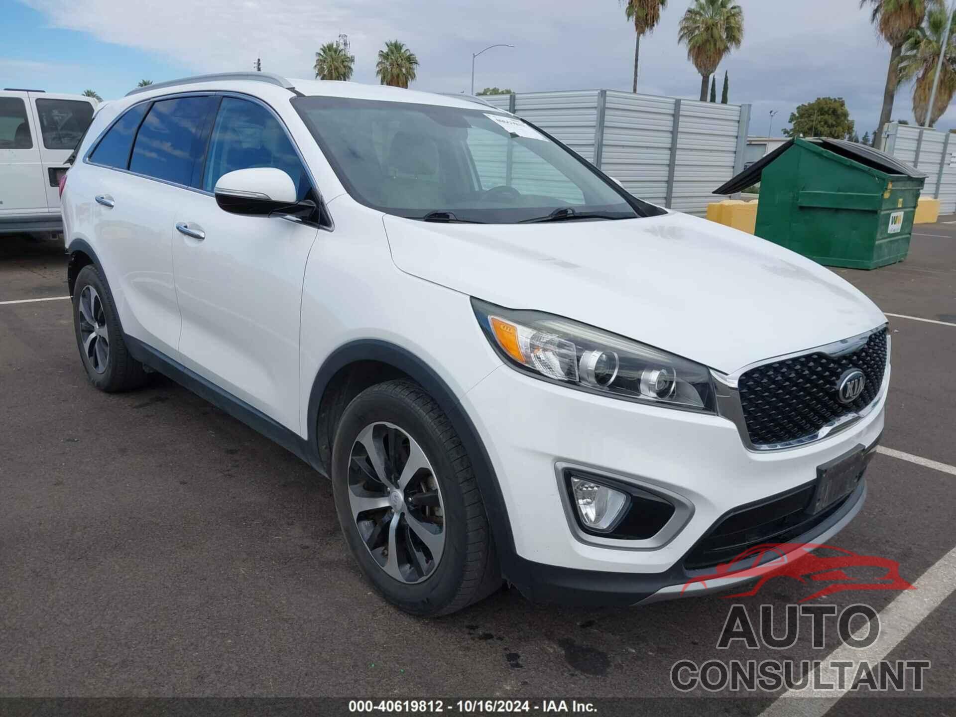 KIA SORENTO 2017 - 5XYPH4A56HG275001