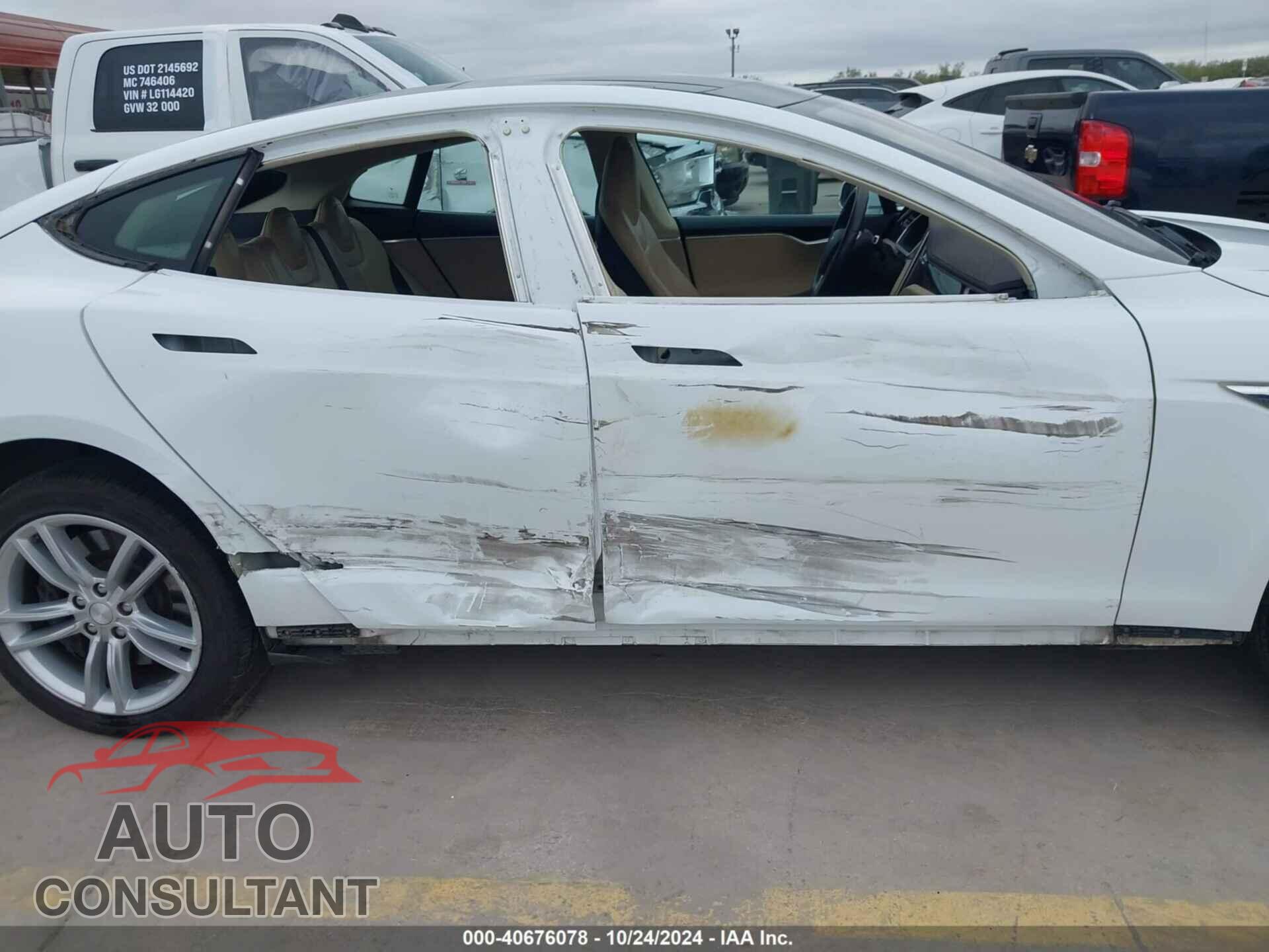 TESLA MODEL S 2013 - 5YJSA1DNXDFP18941