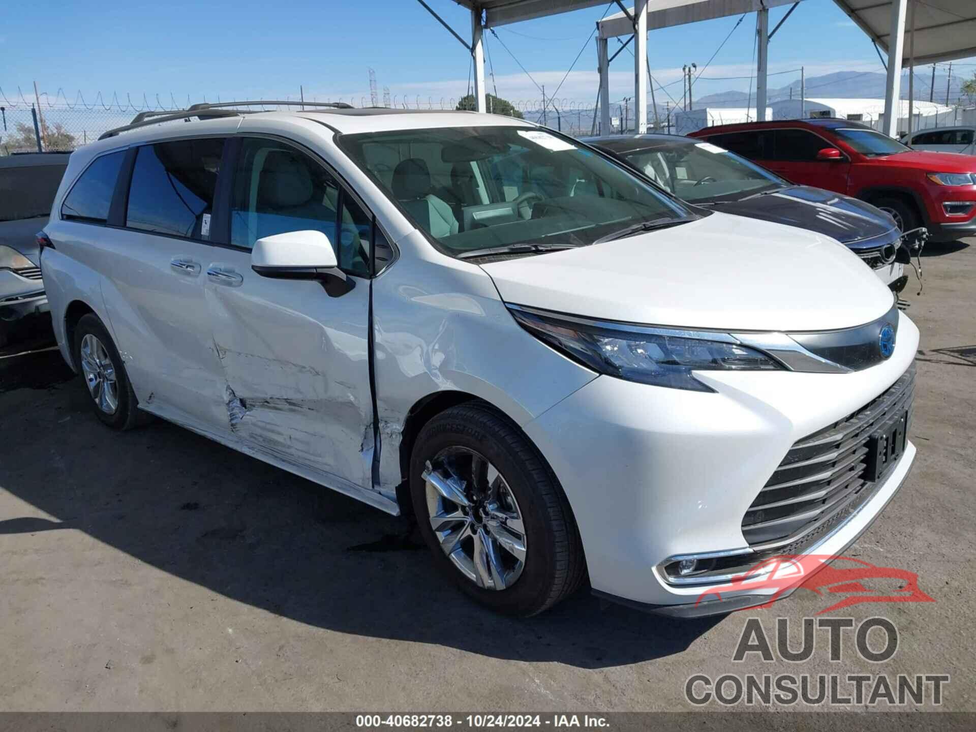 TOYOTA SIENNA 2024 - 5TDJSKFC0RS147246