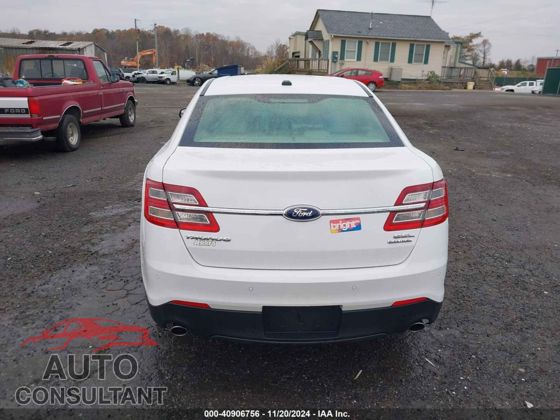 FORD TAURUS 2013 - 1FAHP2E82DG111449