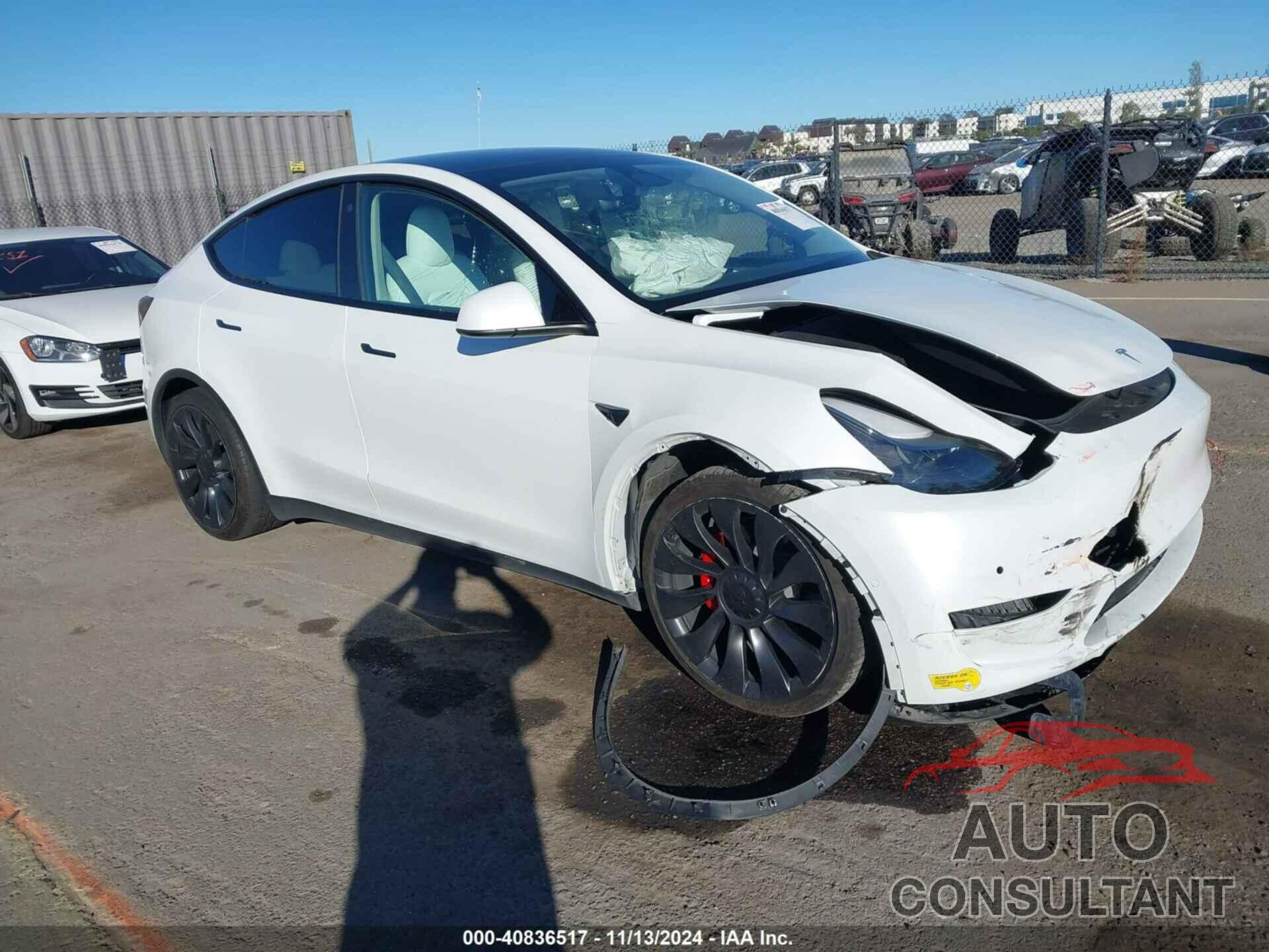 TESLA MODEL Y 2022 - 7SAYGDEF9NF563983