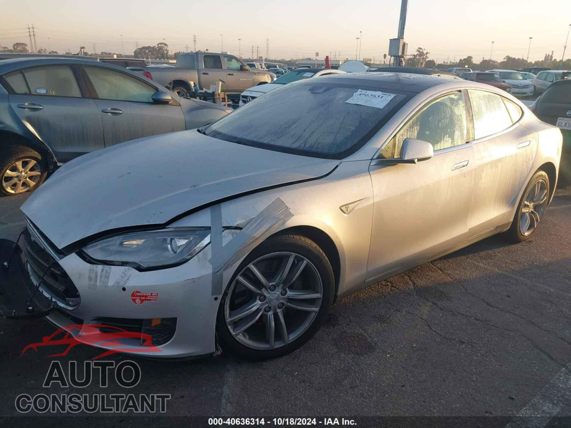 TESLA MODEL S 2015 - 5YJSA1E27FF114657