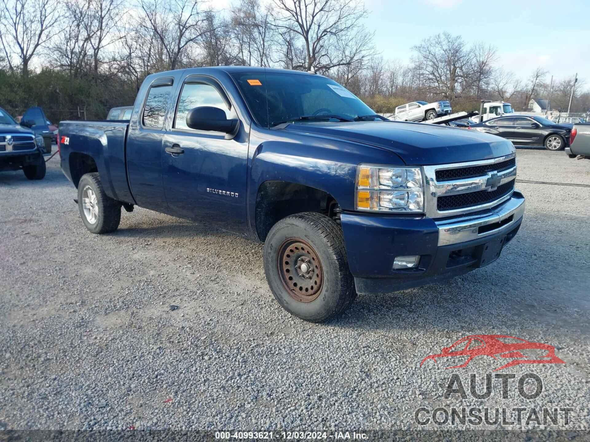 CHEVROLET SILVERADO 1500 2011 - 1GCRKSE30BZ122260