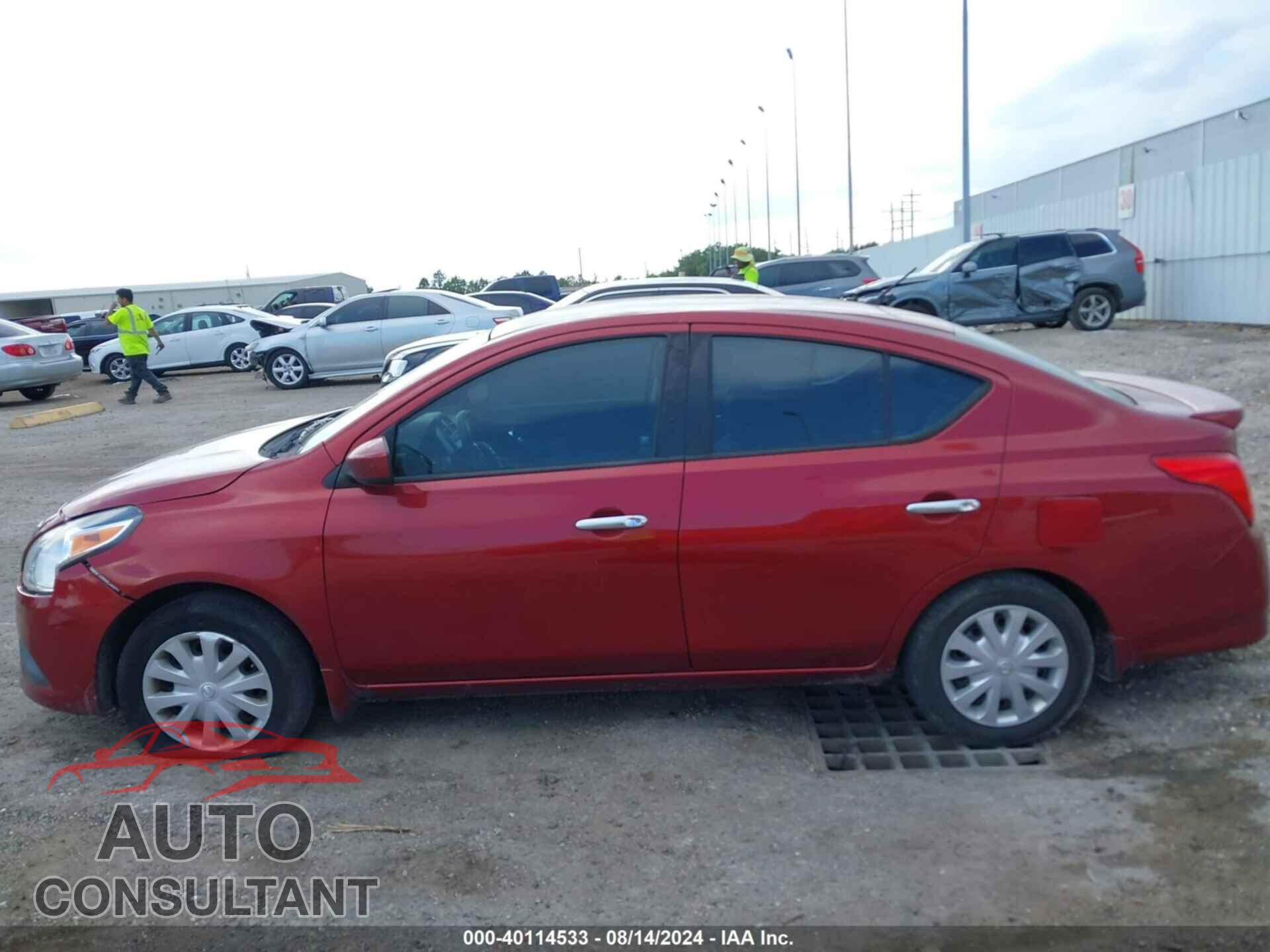 NISSAN VERSA 2019 - 3N1CN7AP3KL818995