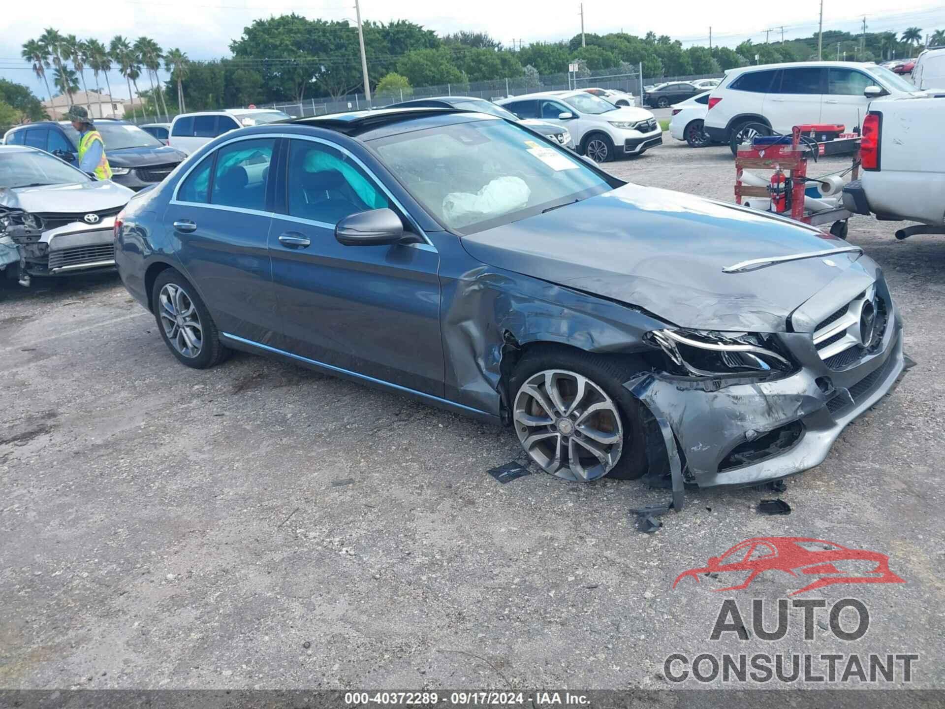 MERCEDES-BENZ C 300 2017 - 55SWF4KB0HU203657