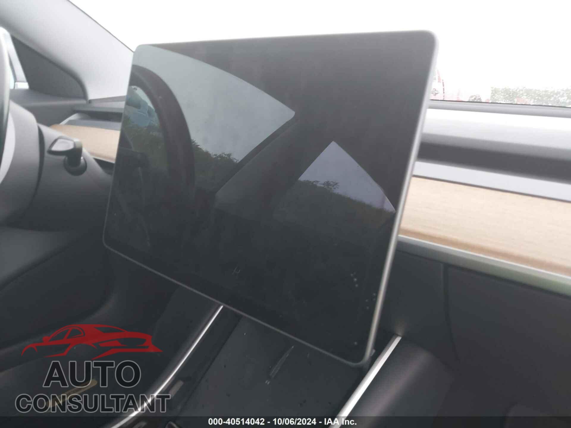 TESLA MODEL 3 2018 - 5YJ3E1EA3JF024219