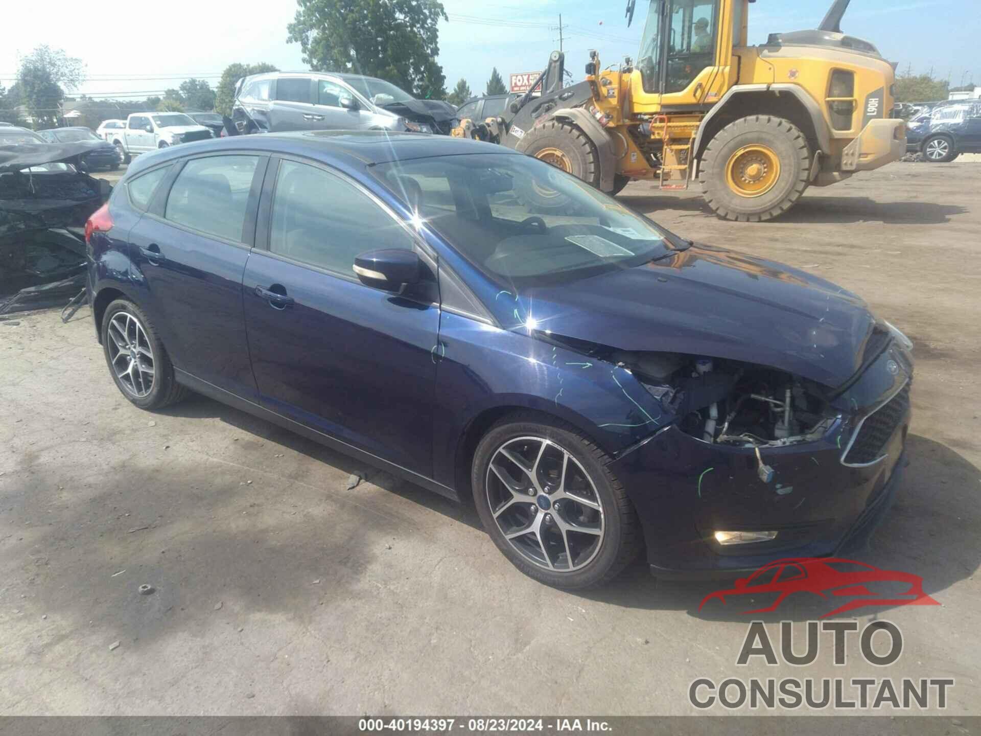 FORD FOCUS 2017 - 1FADP3M26HL341025