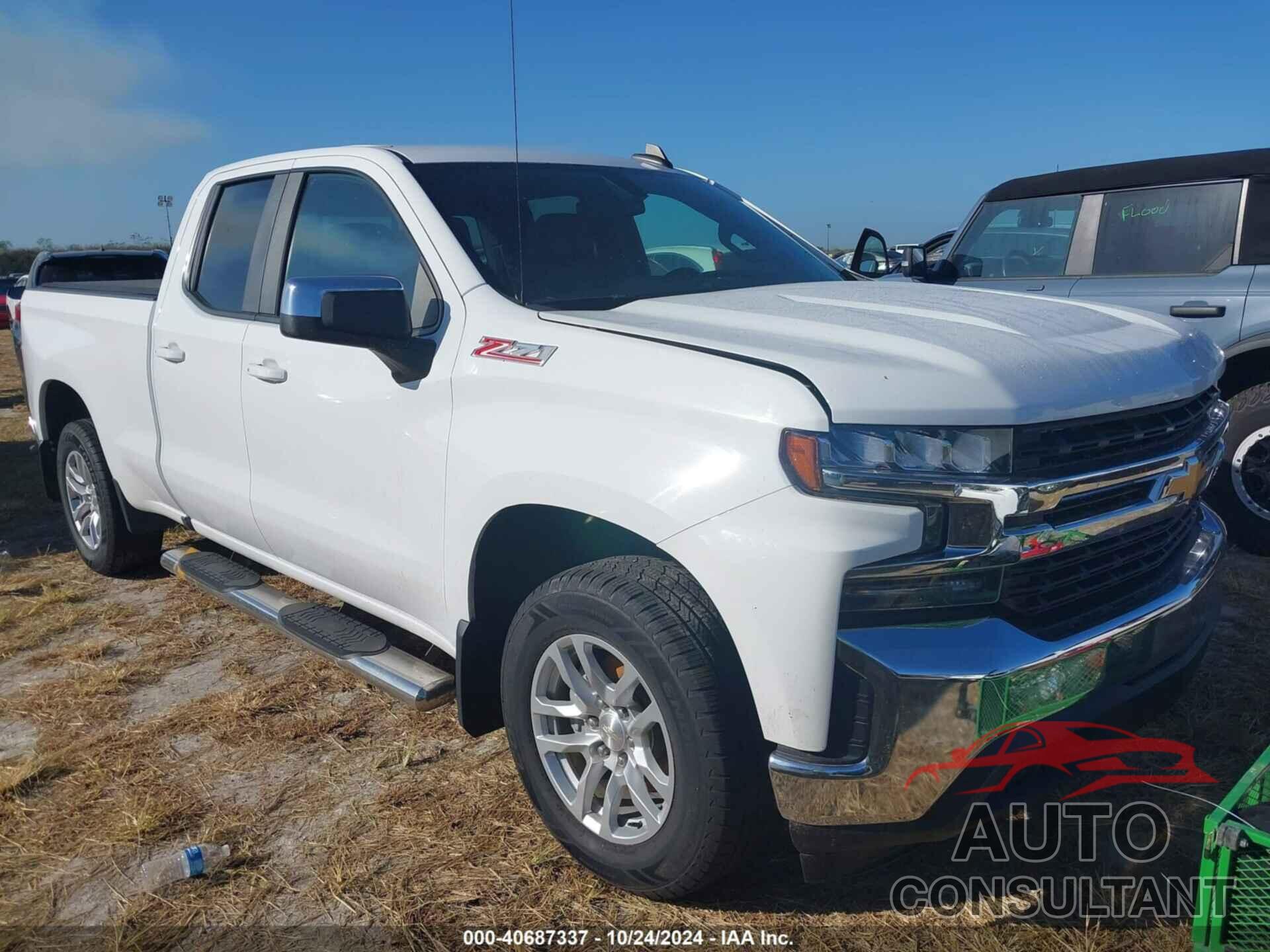 CHEVROLET SILVERADO 1500 2019 - 1GCRYDED1KZ216568