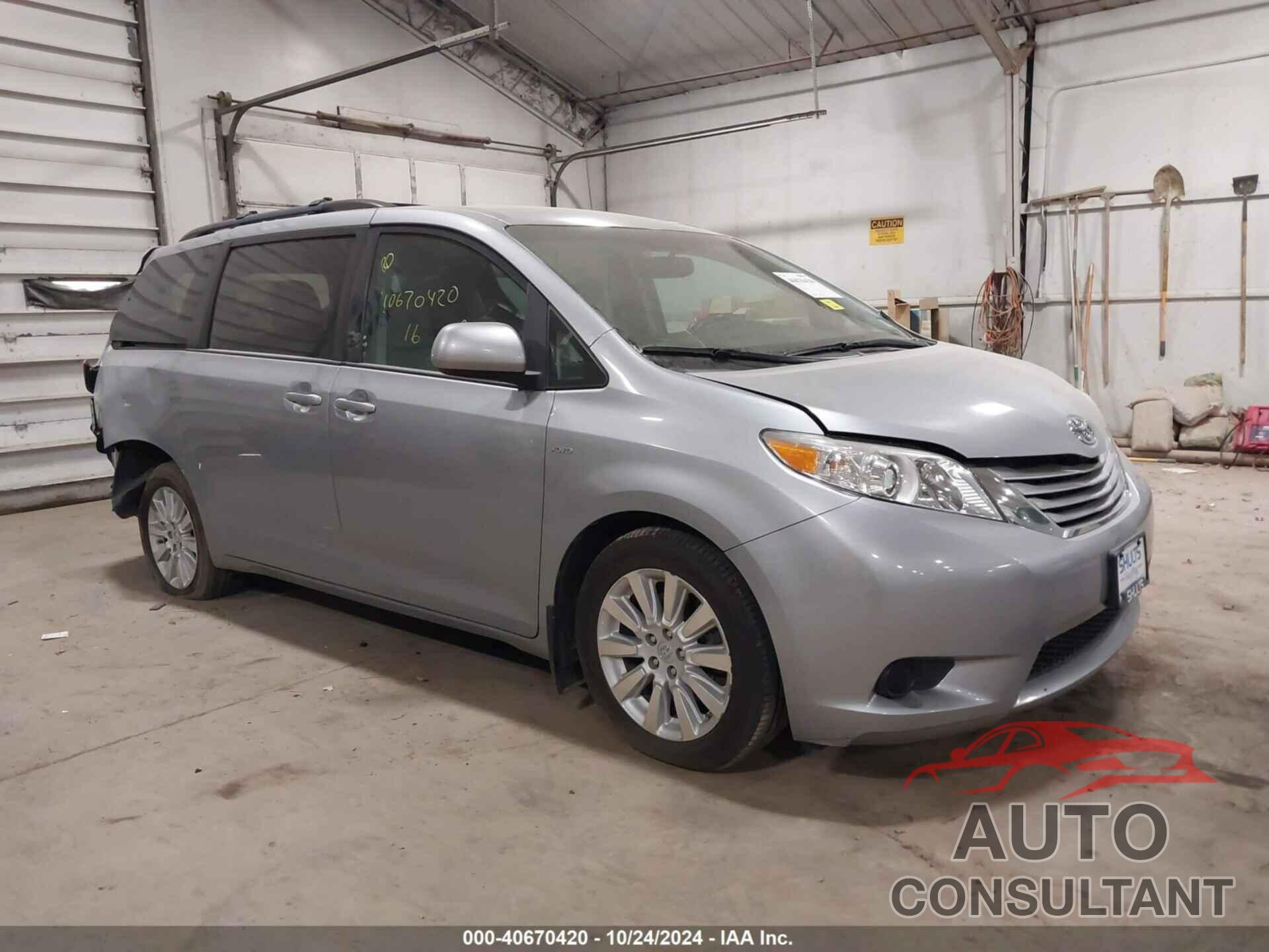 TOYOTA SIENNA 2016 - 5TDJK3DC4GS140323