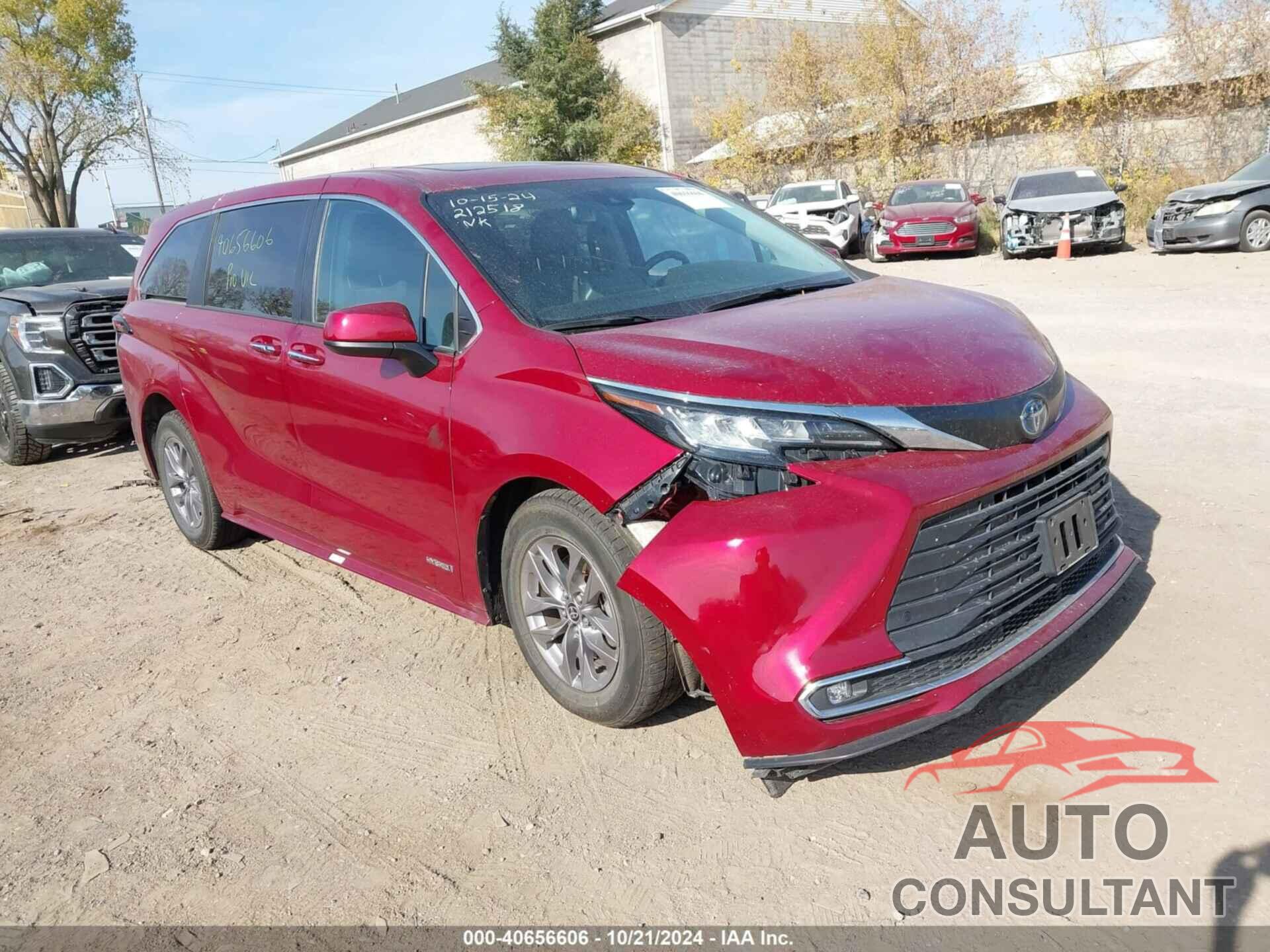 TOYOTA SIENNA 2021 - 5TDYRKEC8MS013797