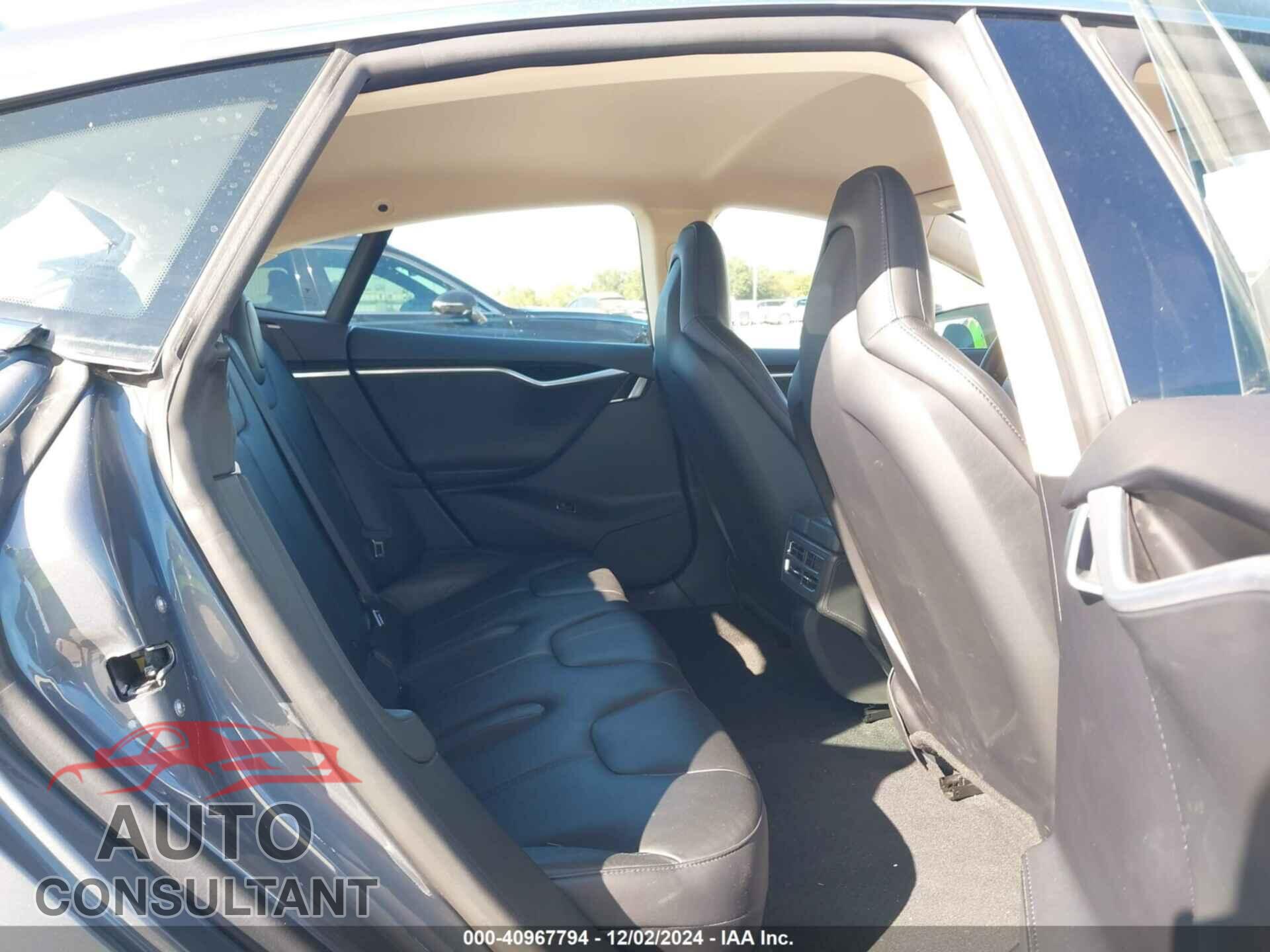 TESLA MODEL S 2013 - 5YJSA1CN4DFP06768