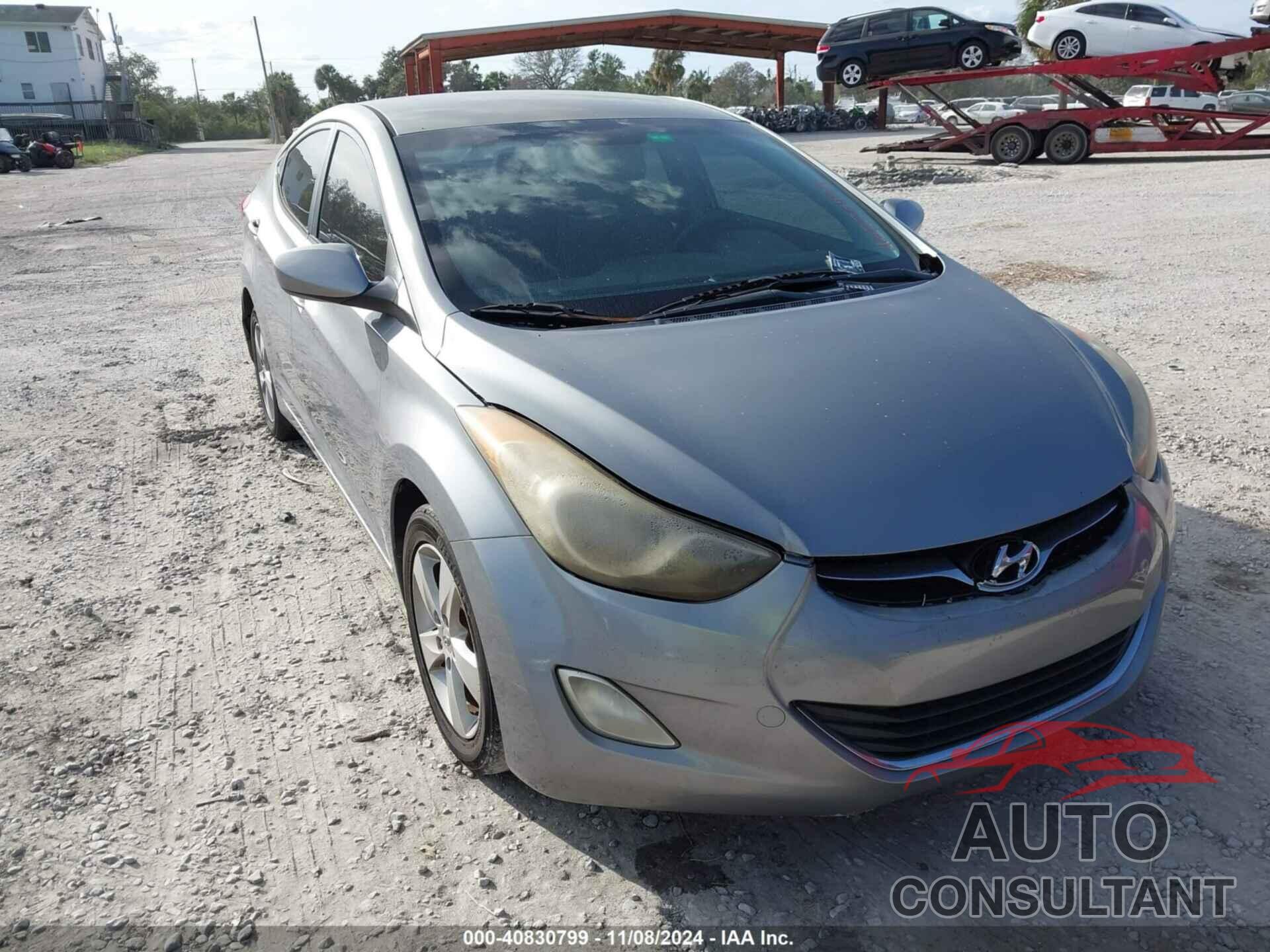 HYUNDAI ELANTRA 2012 - KMHDH4AE4CU454496