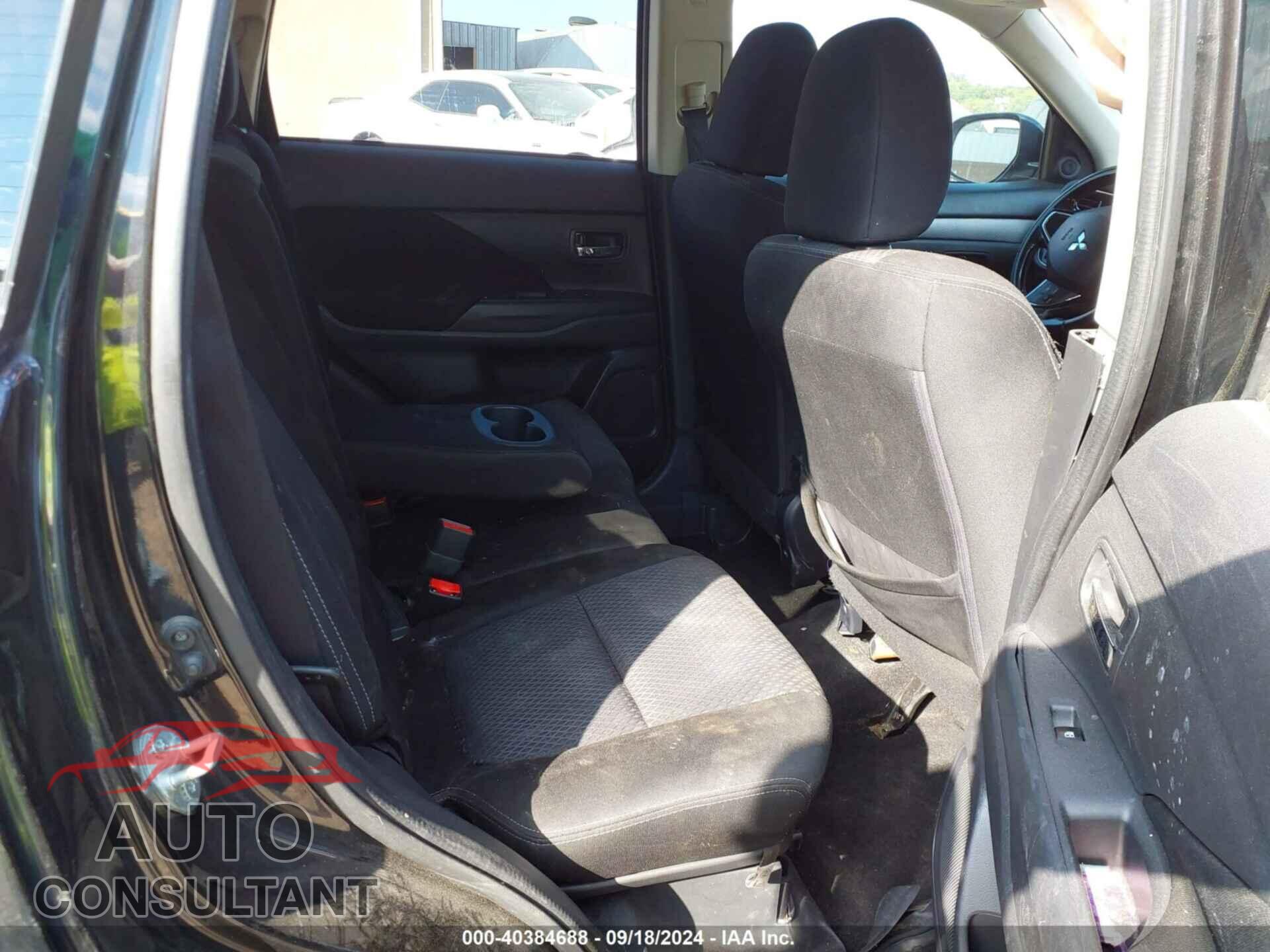 MITSUBISHI OUTLANDER 2017 - JA4AD2A33HZ035324