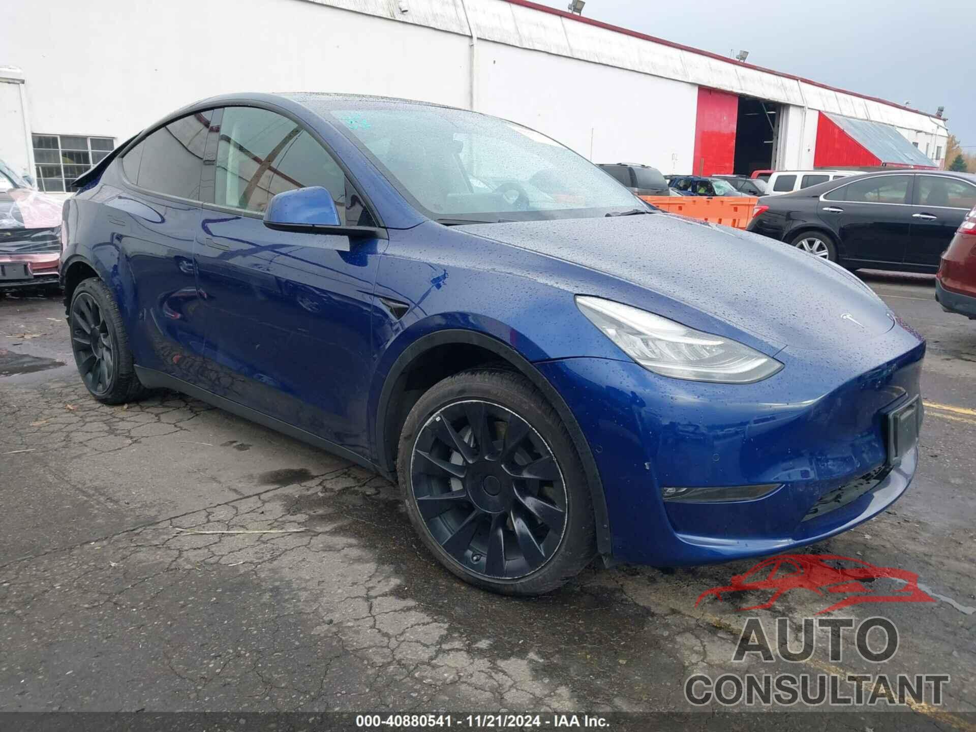 TESLA MODEL Y 2022 - 7SAYGDEE3NF386600