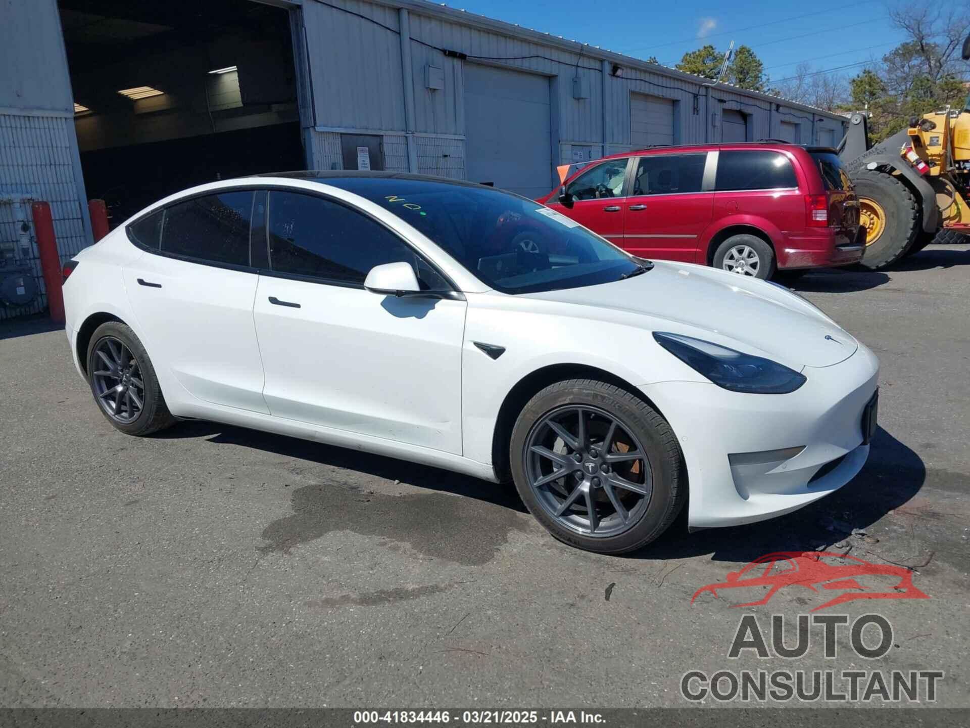 TESLA MODEL 3 2021 - 5YJ3E1EA0MF097617