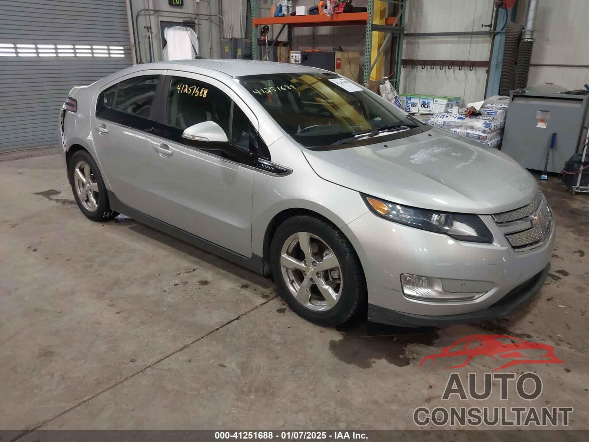 CHEVROLET VOLT 2013 - 1G1RB6E40DU100008