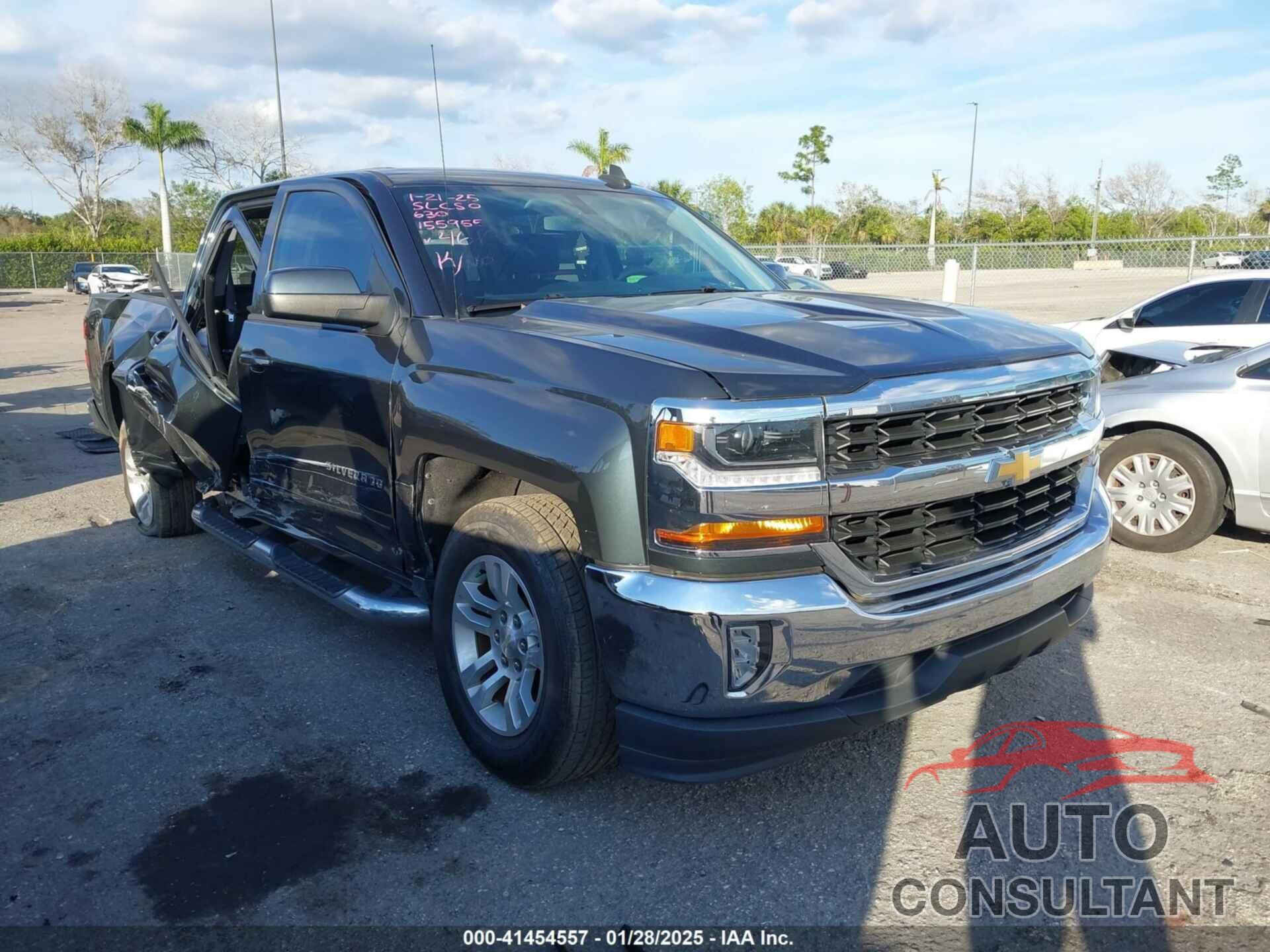 CHEVROLET SILVERADO 1500 2018 - 3GCPCREC4JG574613