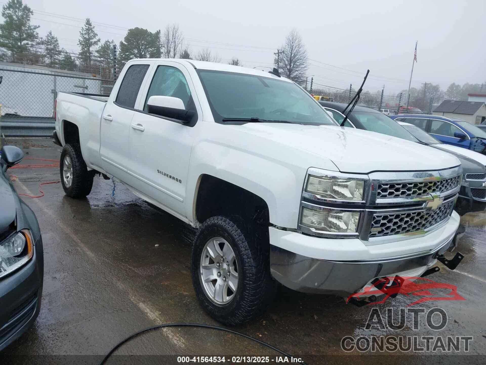 CHEVROLET SILVERADO 1500 2015 - 1GCVKREC9FZ234116