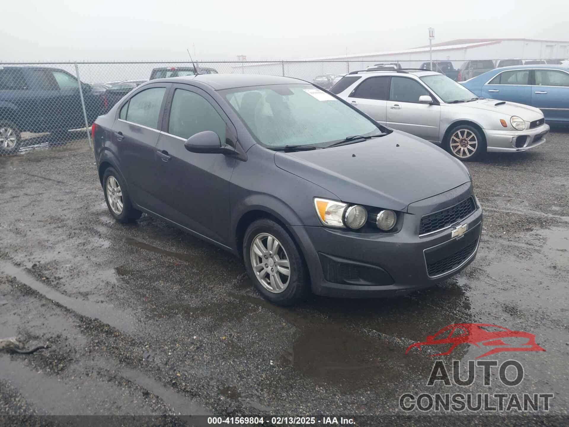 CHEVROLET SONIC 2013 - 1G1JC5SH3D4190489