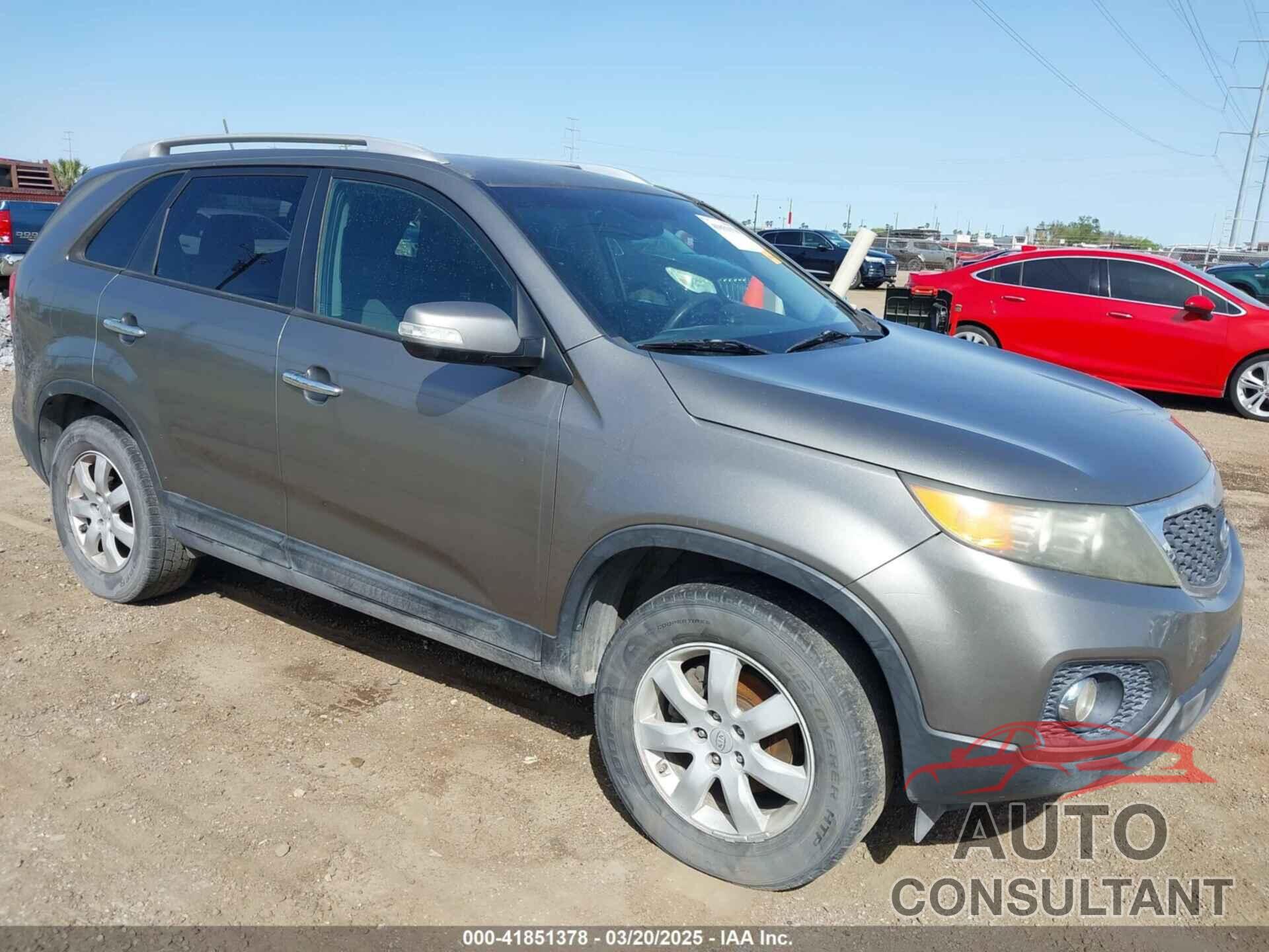 KIA SORENTO 2011 - 5XYKT4A13BG062407
