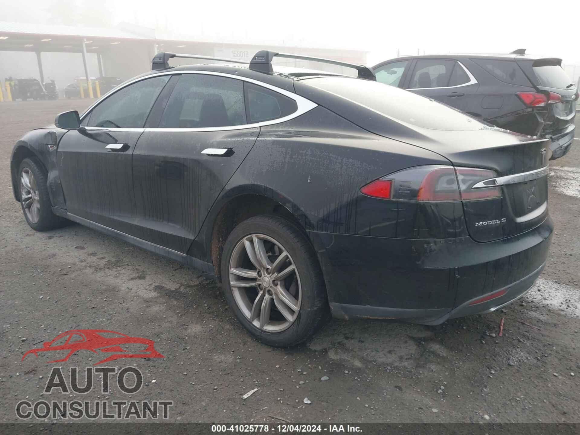 TESLA MODEL S 2013 - 5YJSA1AC8DFP10789